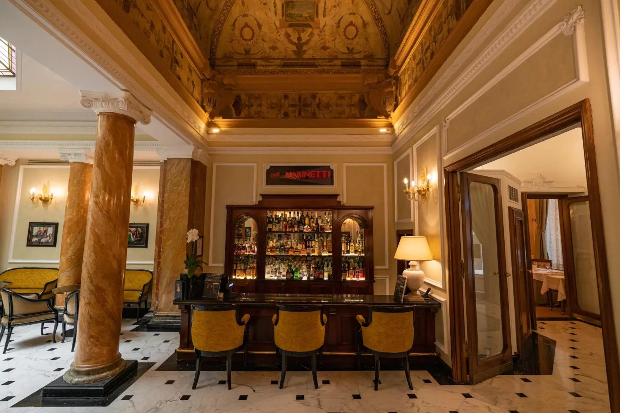 Restaurant/places to eat in Grand Hotel Majestic gia' Baglioni