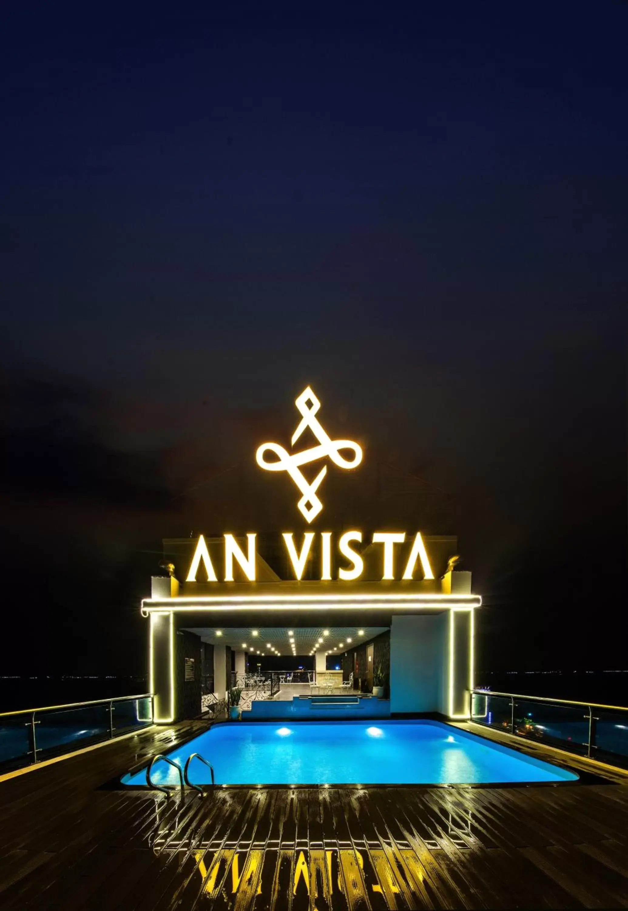 Swimming Pool in An Vista Hotel