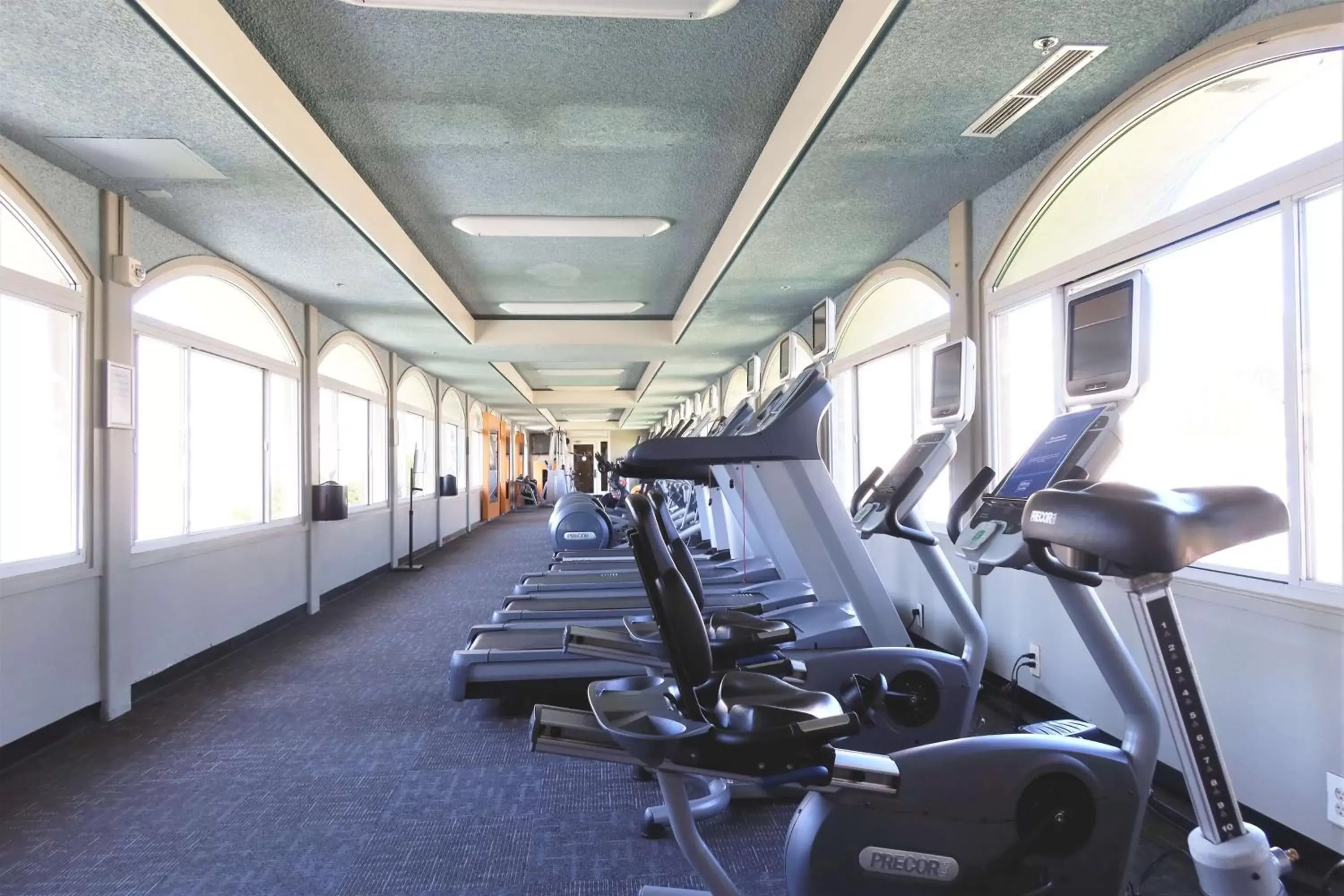 Fitness centre/facilities, Fitness Center/Facilities in Hilton Oakland Airport