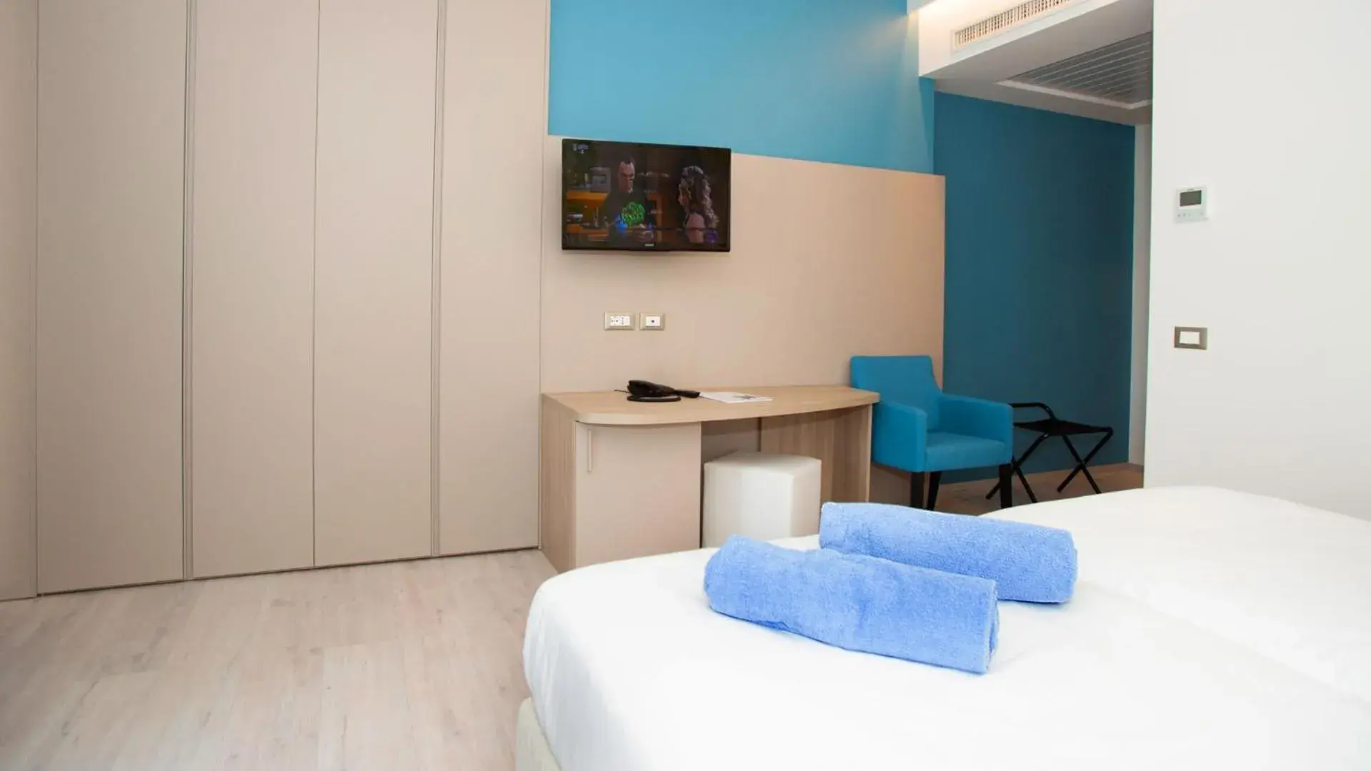 Classic Twin Room in Hotel President Classic Twin Room in Hotel President