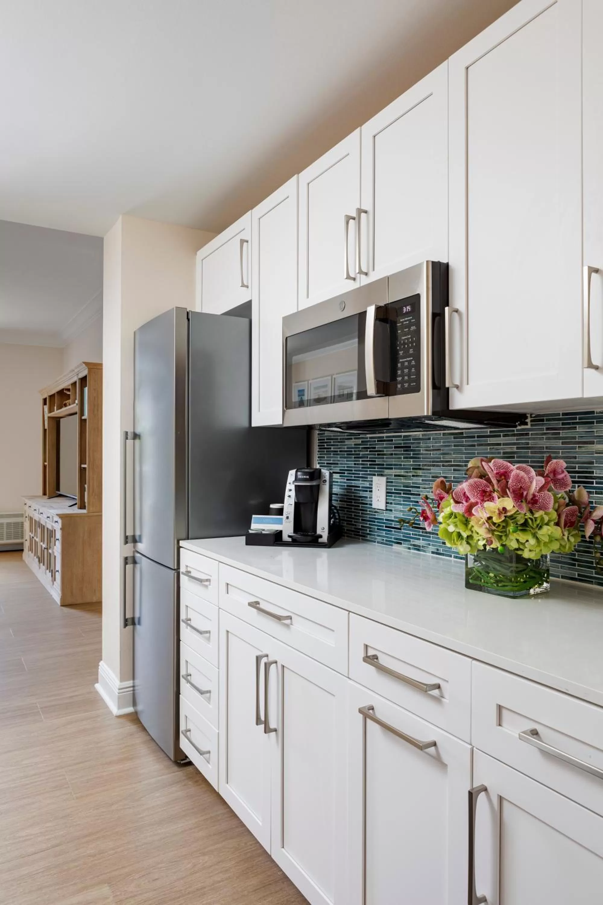 Kitchen or kitchenette in The Capri Inn