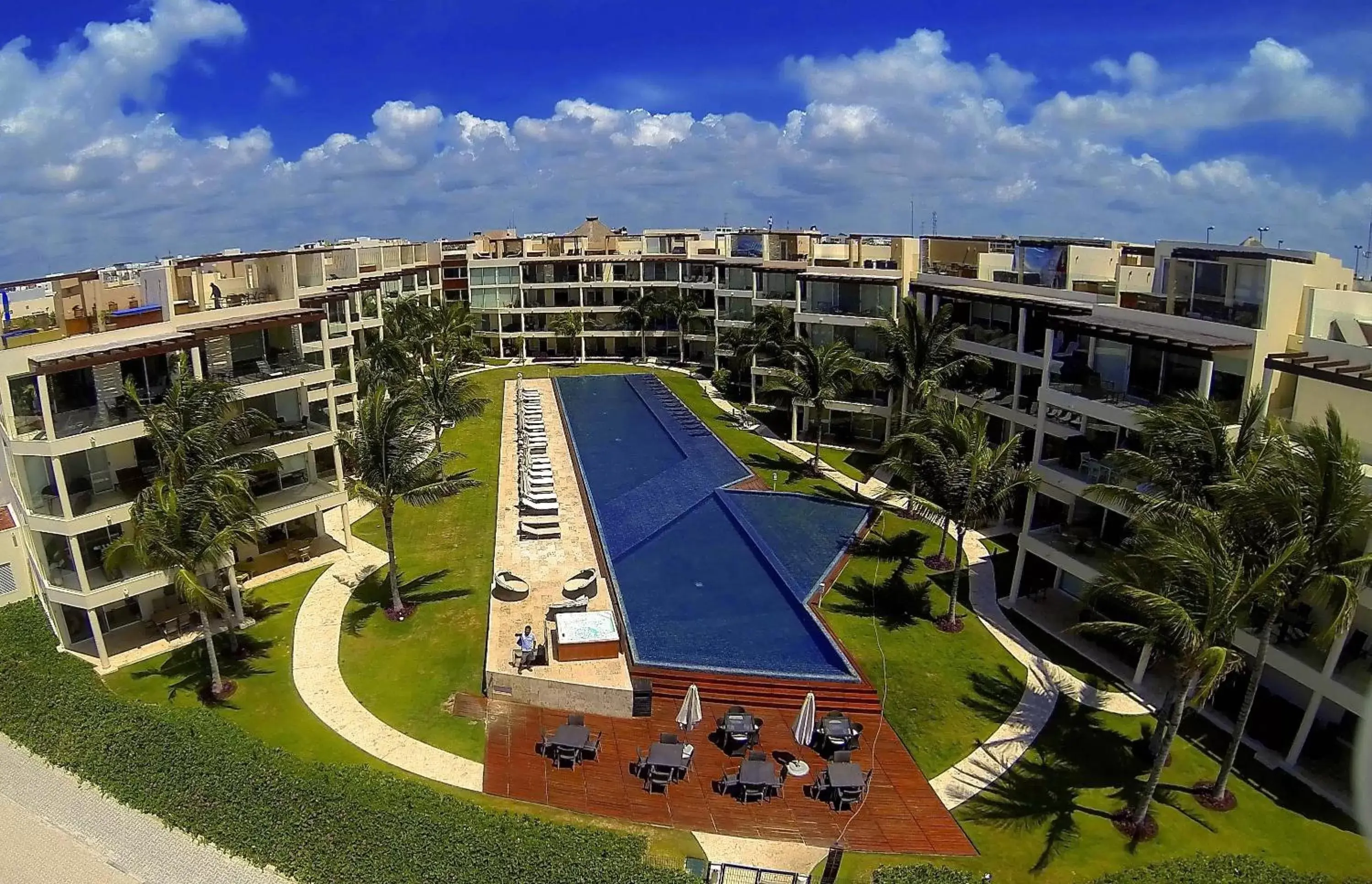 Facade/entrance, Bird's-eye View in The Elements Oceanfront & Beachside Condo Hotel