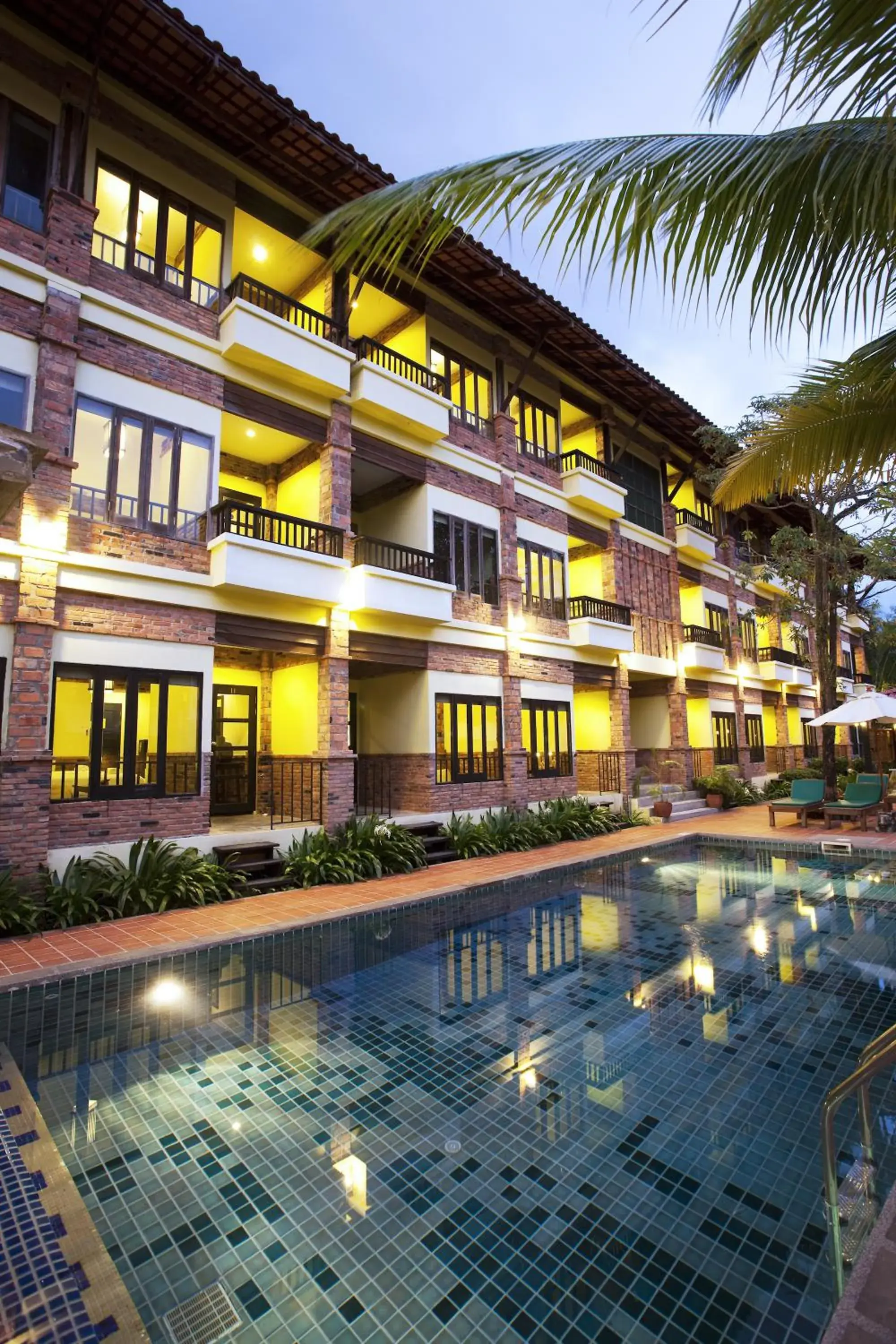 Swimming pool, Property Building in Motive Cottage Resort