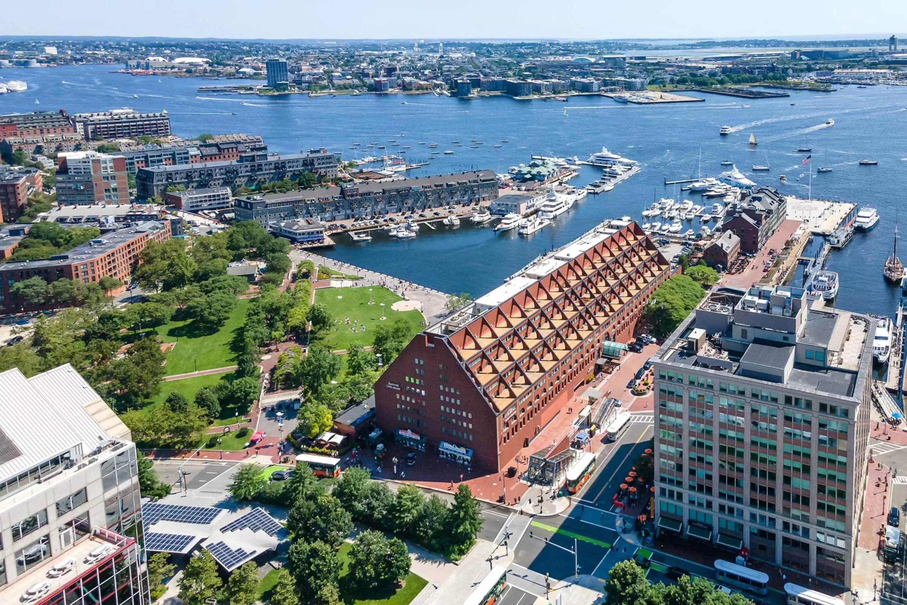 Property building, Bird's-eye View in Boston Marriott Long Wharf
