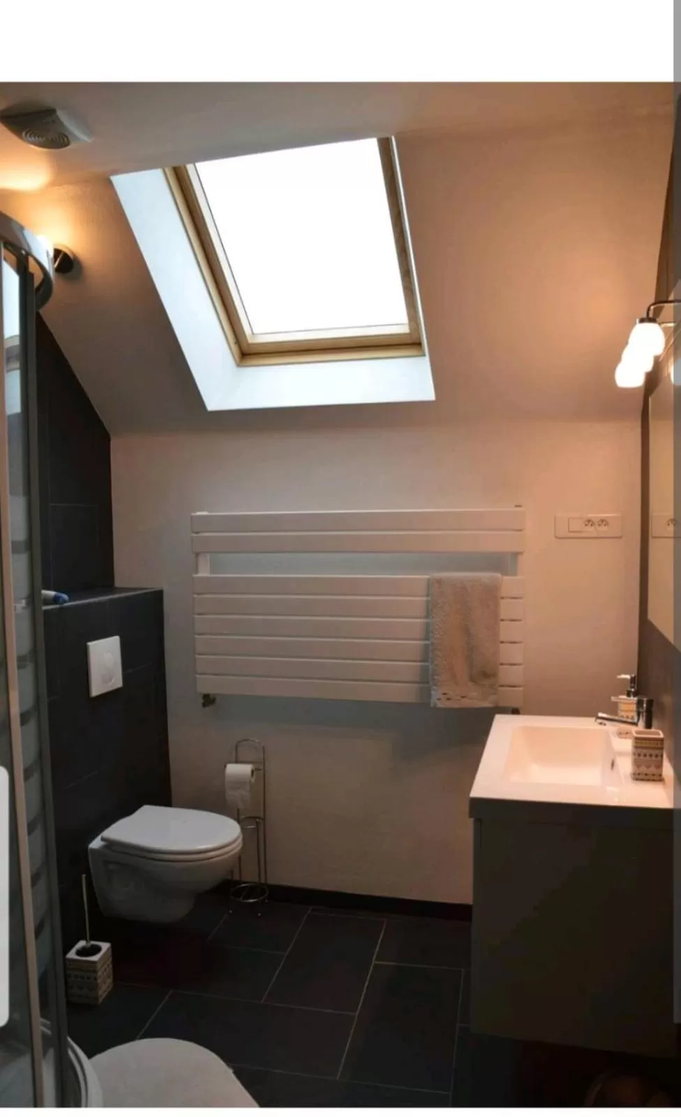 Bathroom in Agréable chambre privée avec entrée indépendante