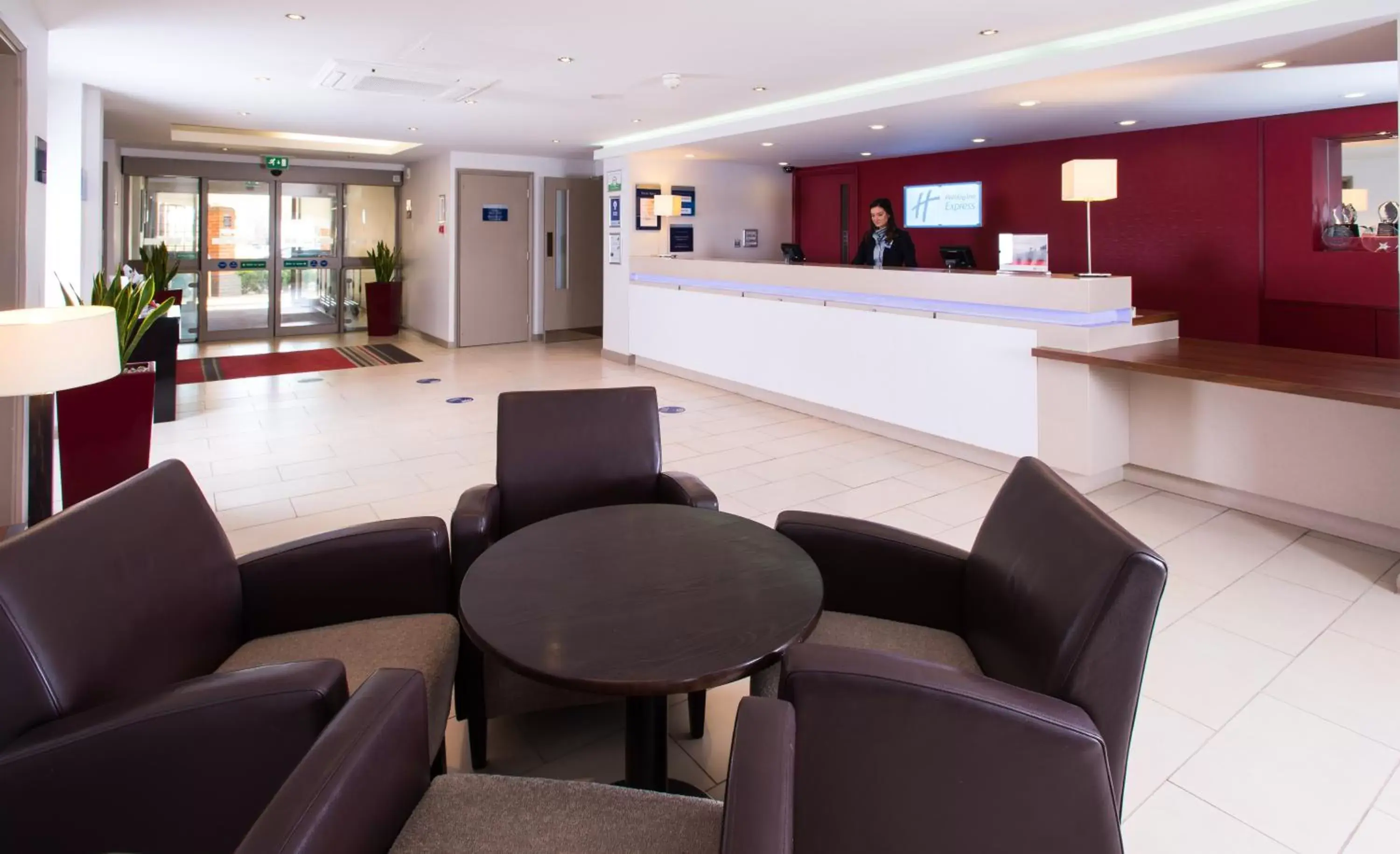 Lobby or reception, Lobby/Reception in Holiday Inn Express Taunton East, an IHG Hotel