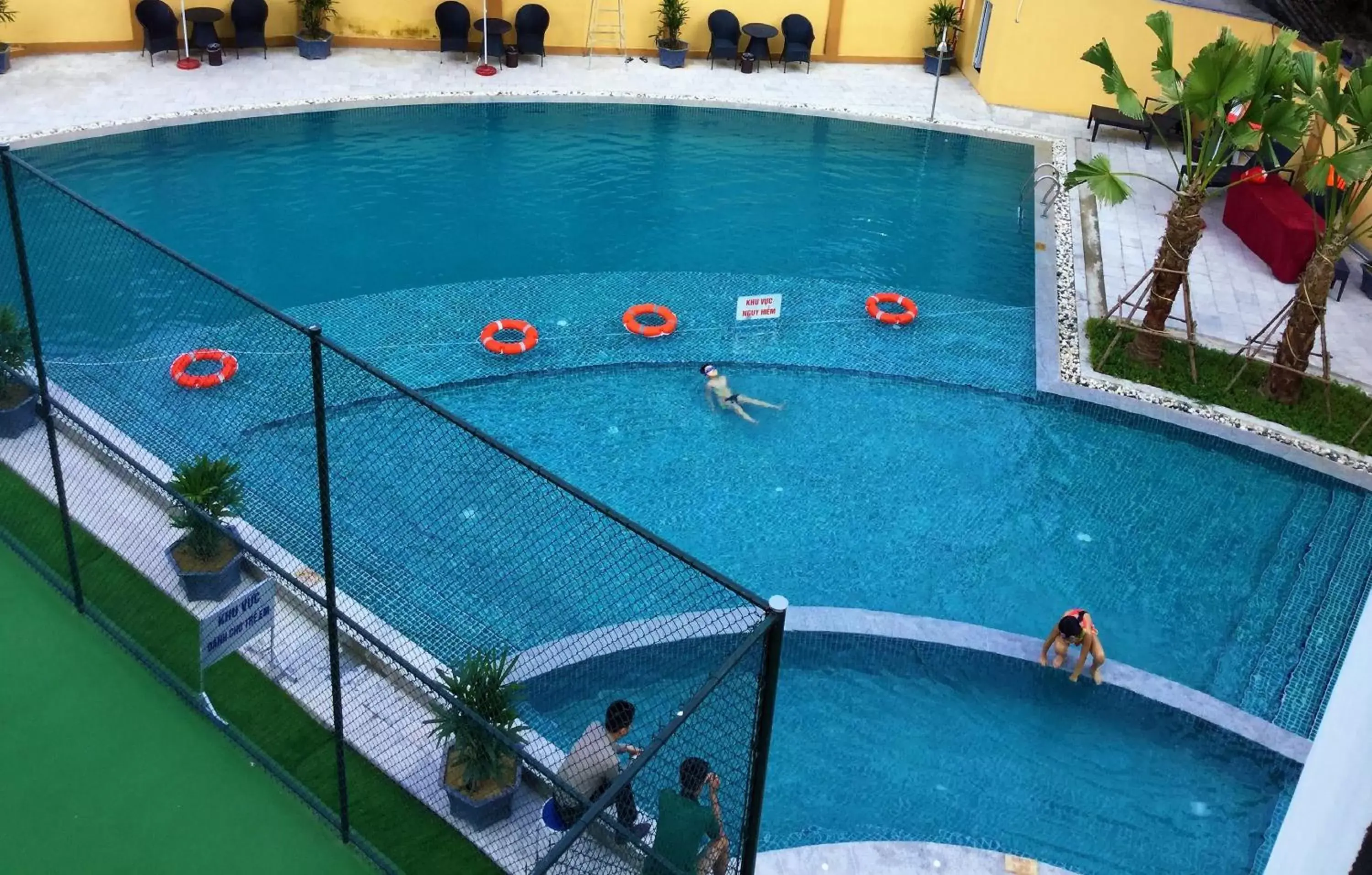 Swimming pool in Muong Thanh Grand Tuyen Quang Hotel Swimming pool in Muong Thanh Grand Tuyen Quang Hotel