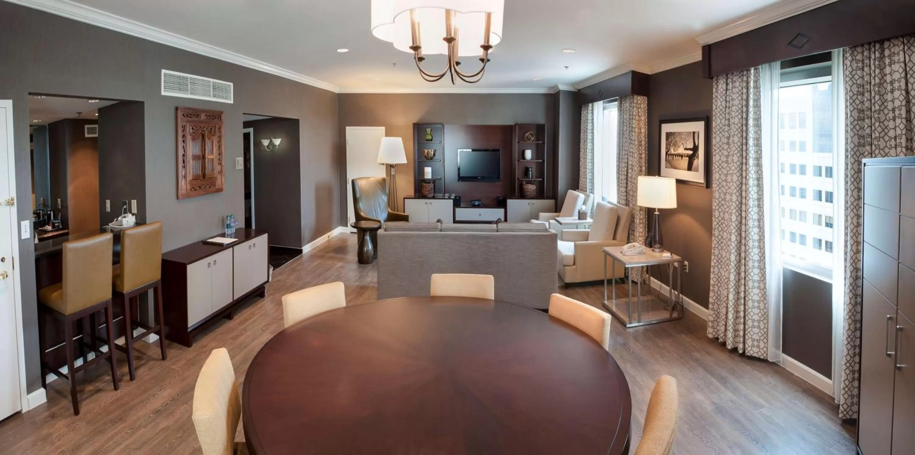 Property building in Hilton Harrisburg near Hershey Park