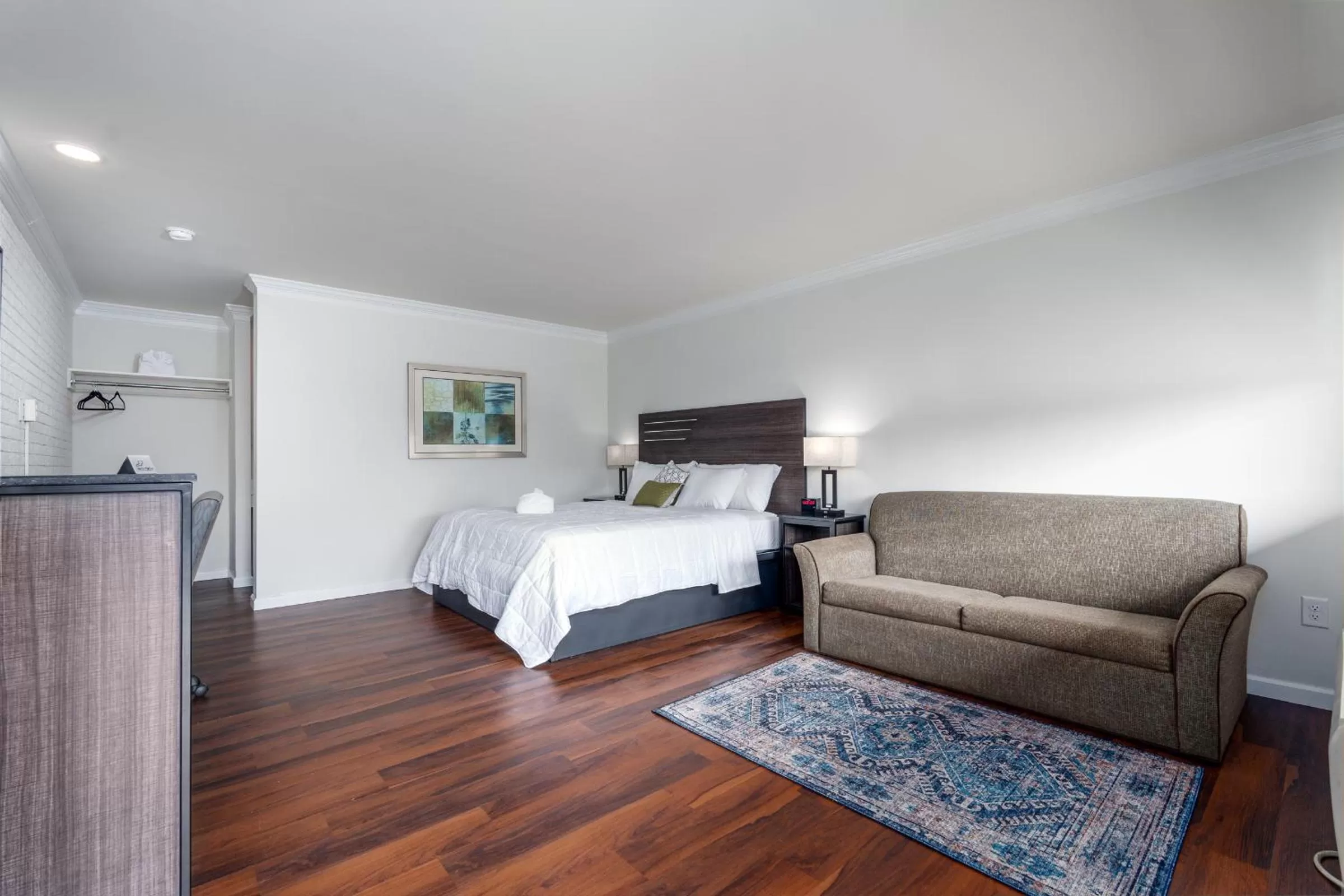 Bed in Crewe Boutique Inn