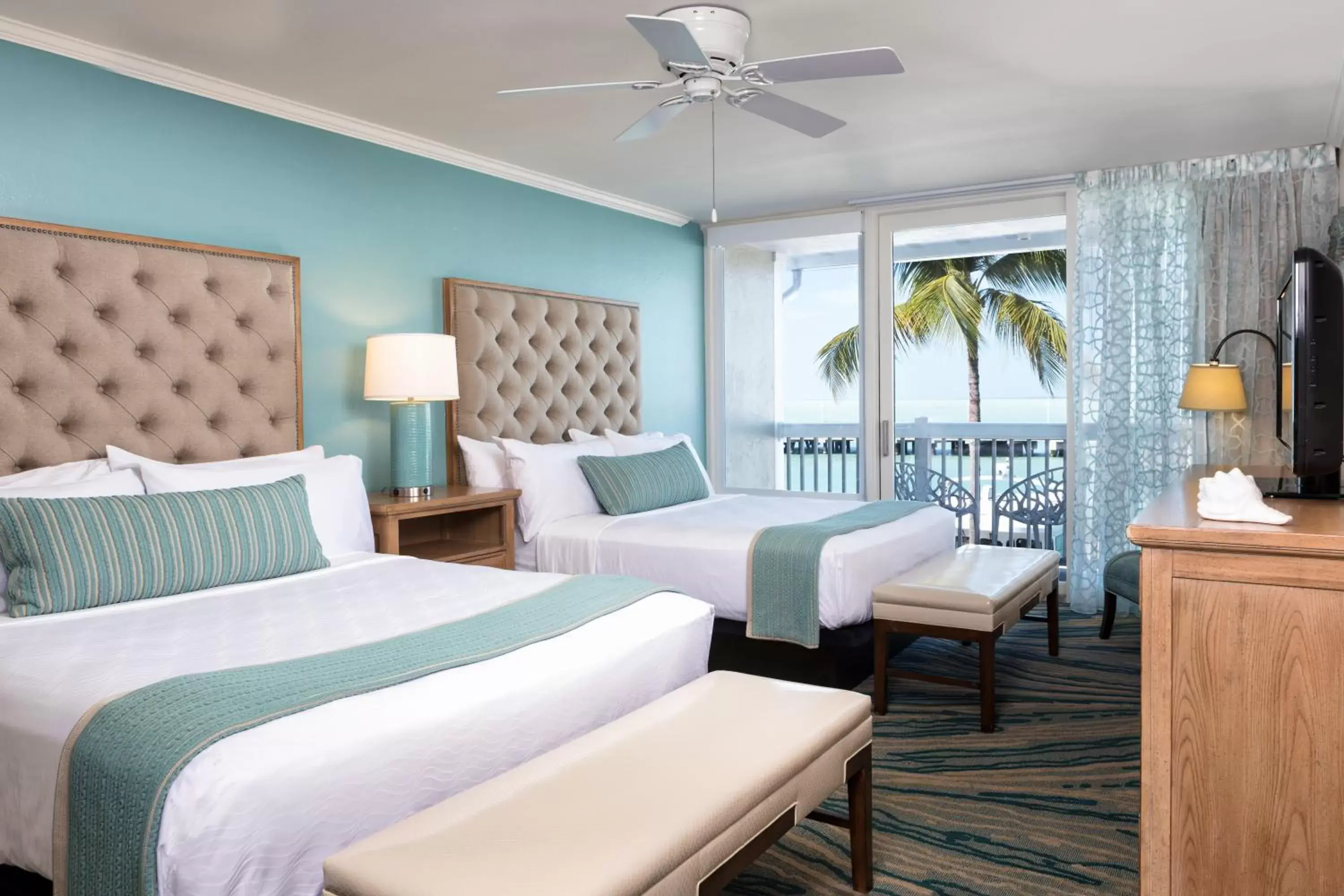 Bed in Opal Key Resort & Marina