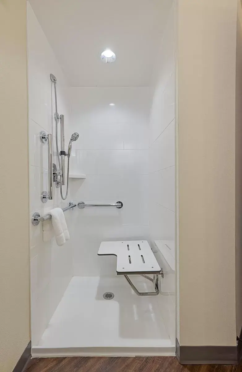 Shower, Bathroom in The Portlander Inn and Marketplace