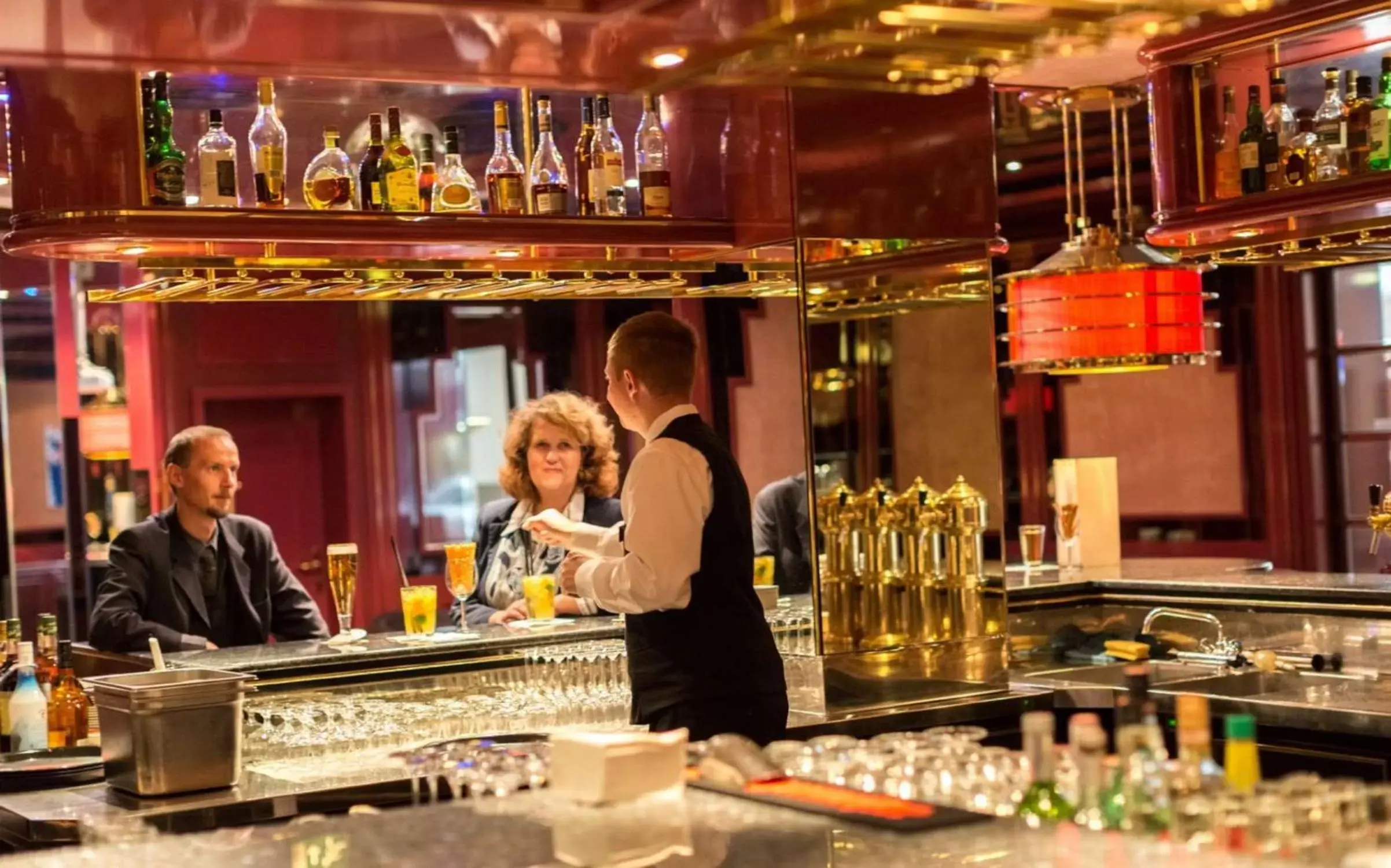Lounge or bar in Radisson Blu Hotel Cottbus