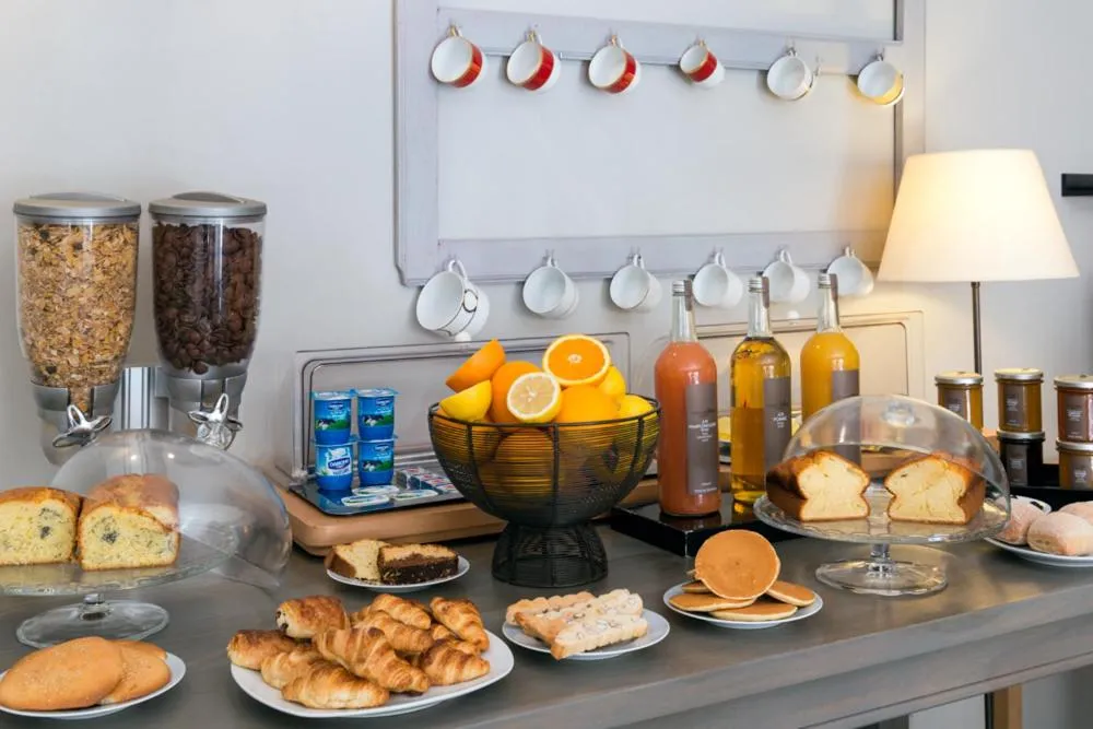 Food close-up in Hôtel Edmond Rostand