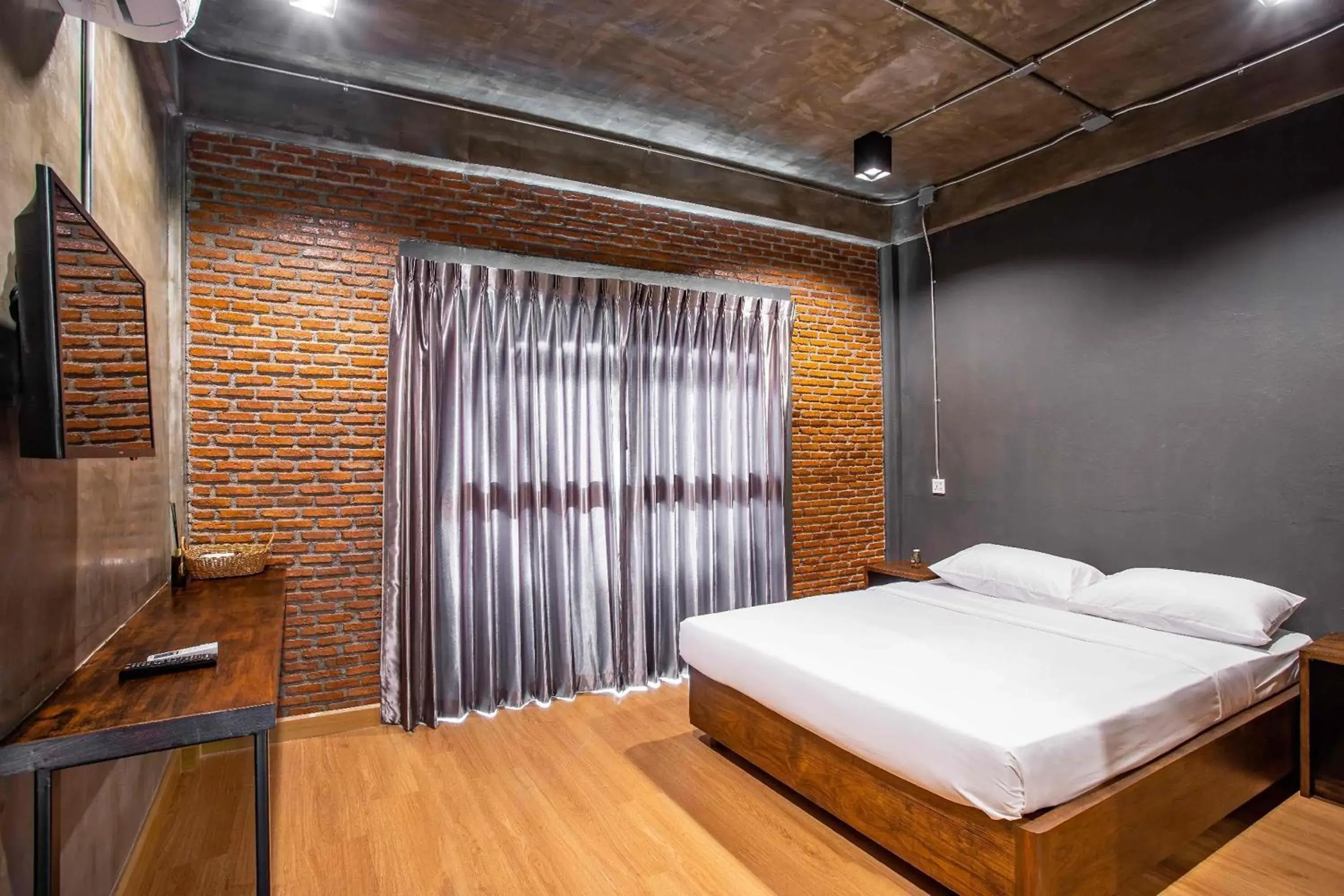 Bedroom, Bed in Kaen Hostel