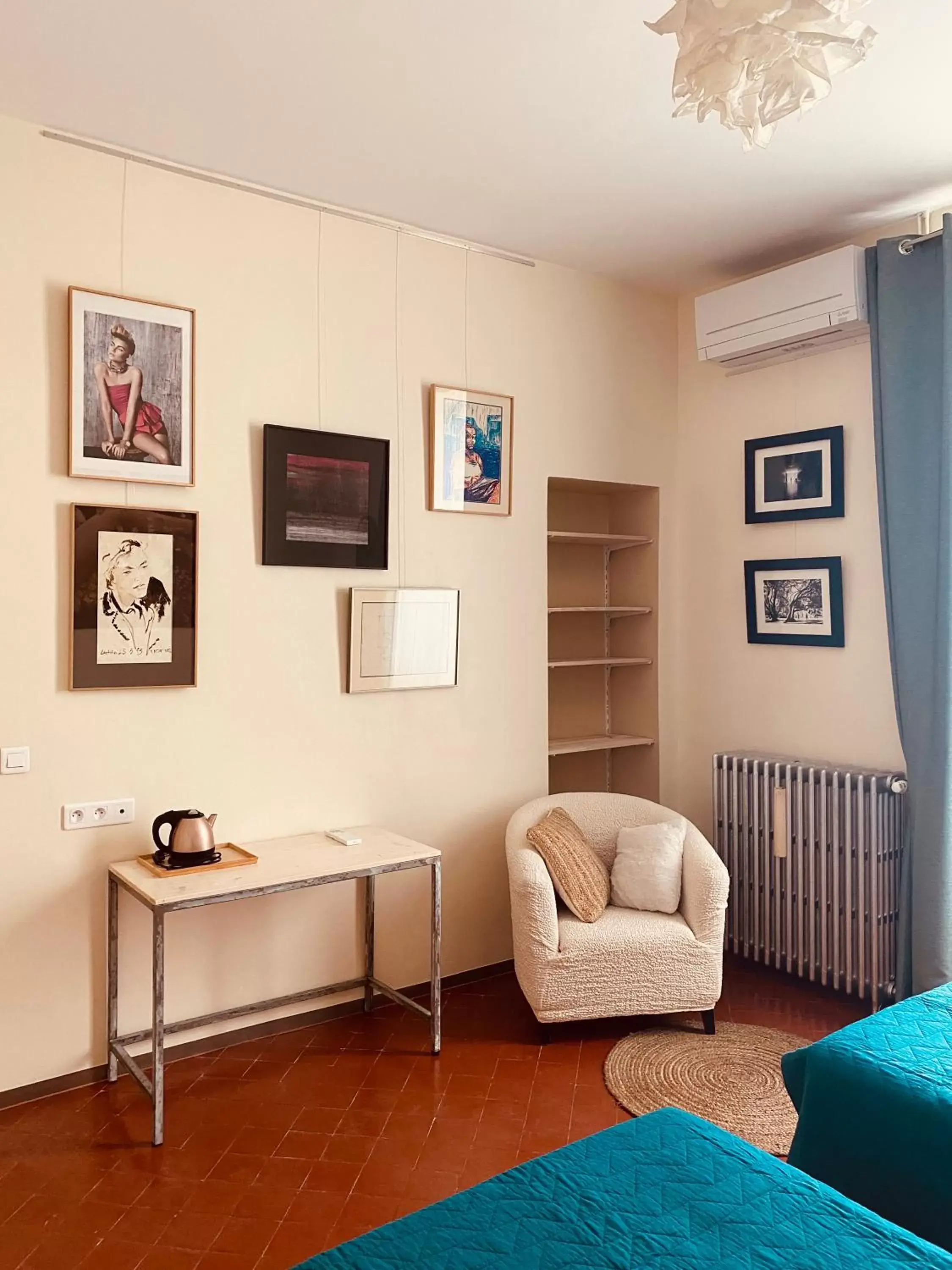 Bedroom, Seating Area in La maison Gerval