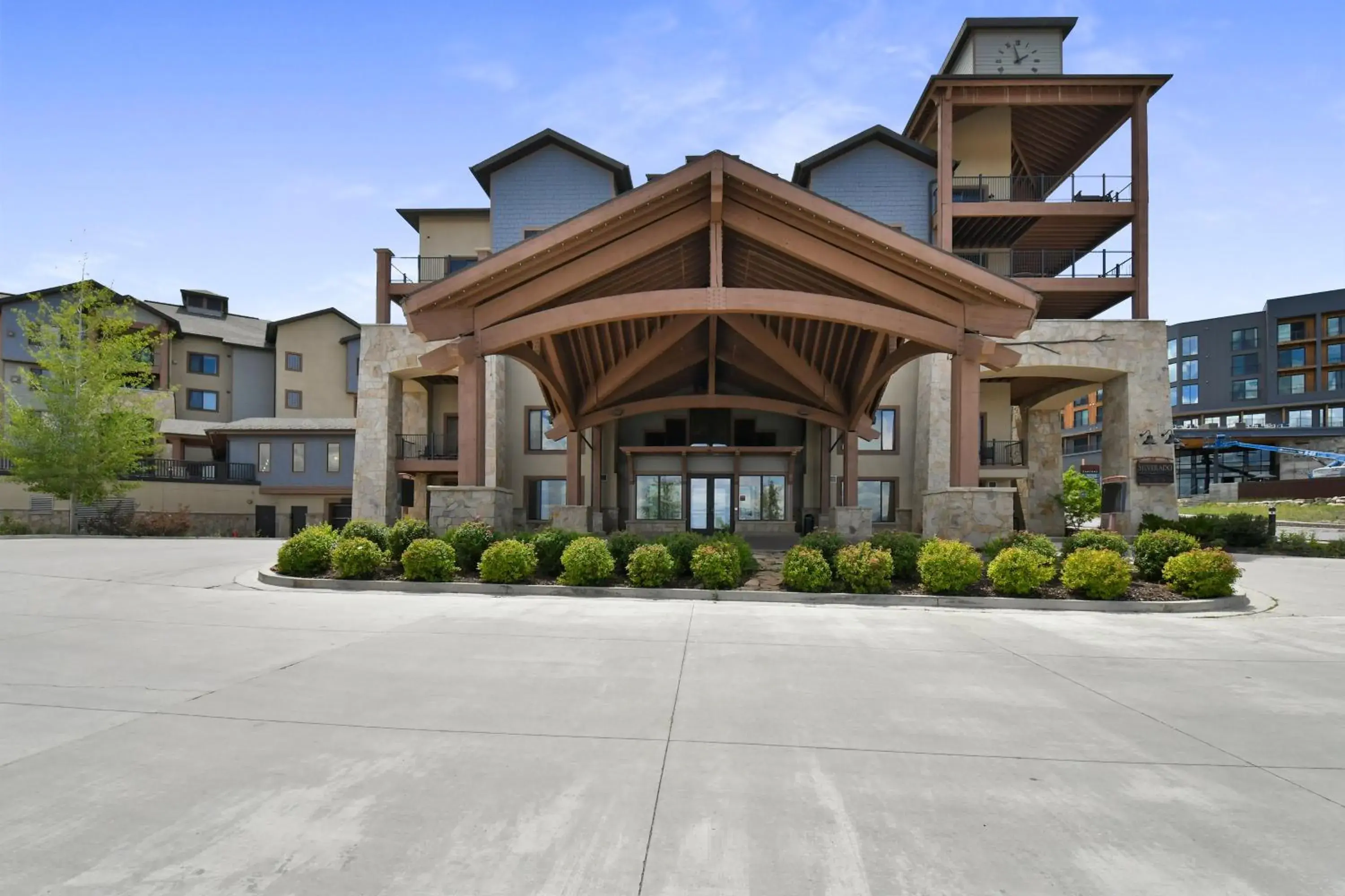 Property building in Silverado Lodge by Park City - Canyons Village Property building in Silverado Lodge by Park City - Canyons Village