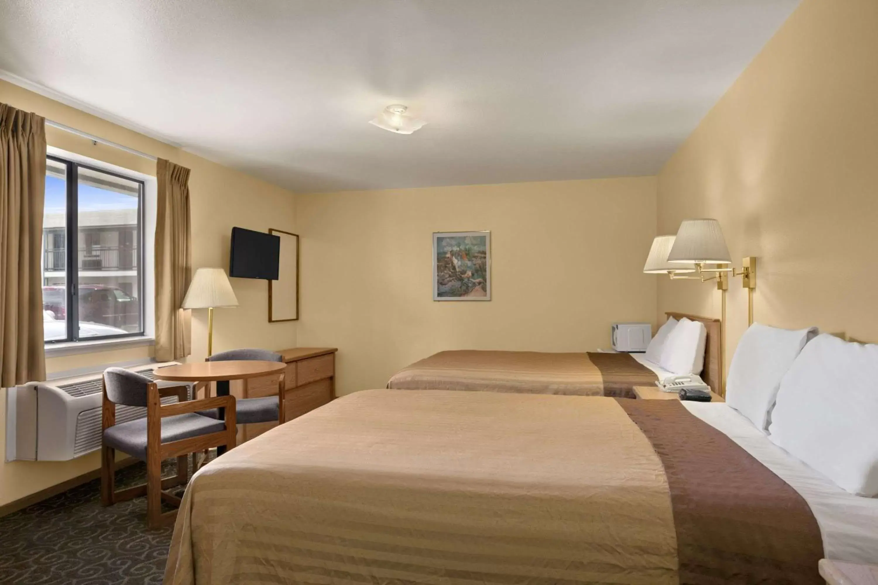 Studio Suite with Two Queen Beds - Non-Smoking in Travelodge by Wyndham Wenatchee