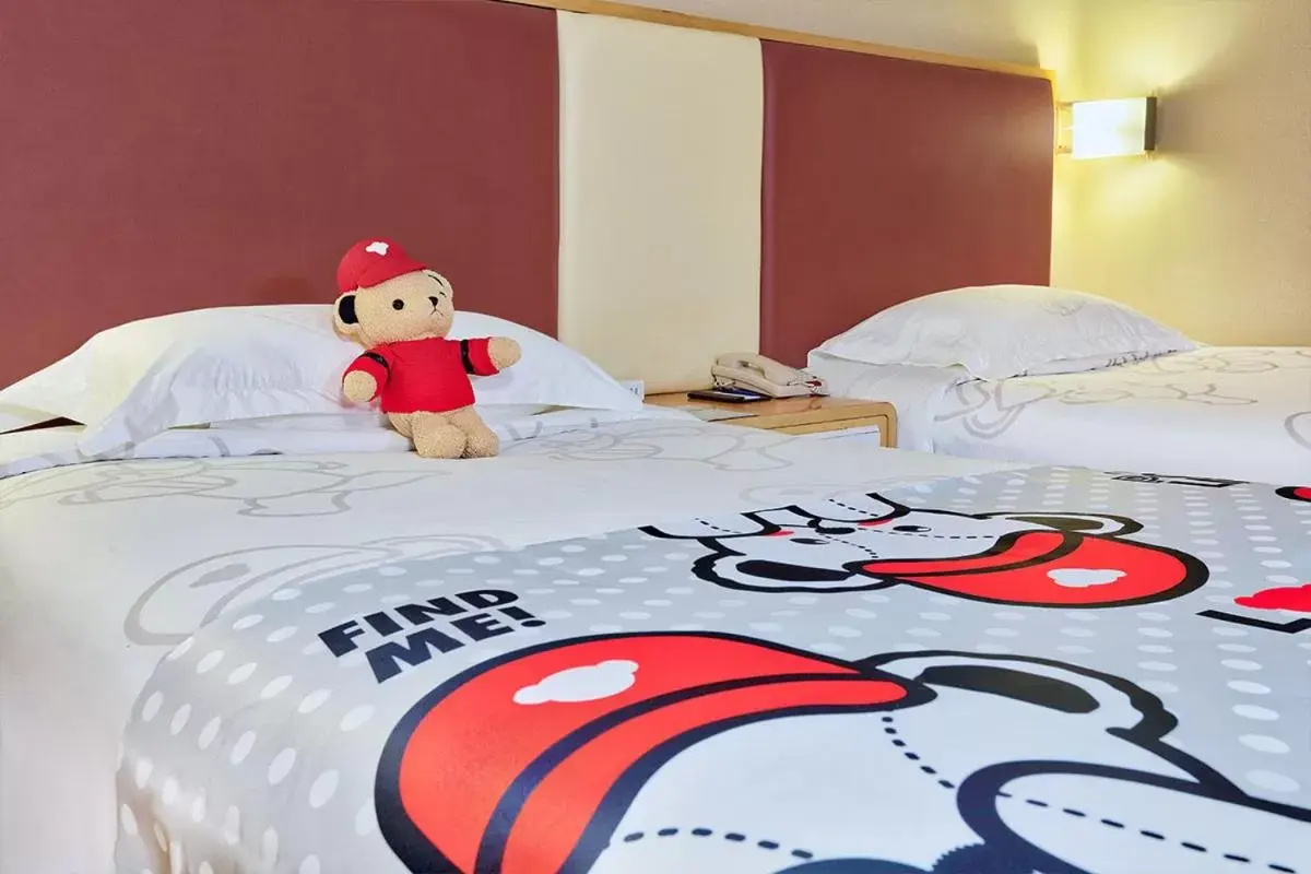 Bed in Beijing XinQiao Hotel