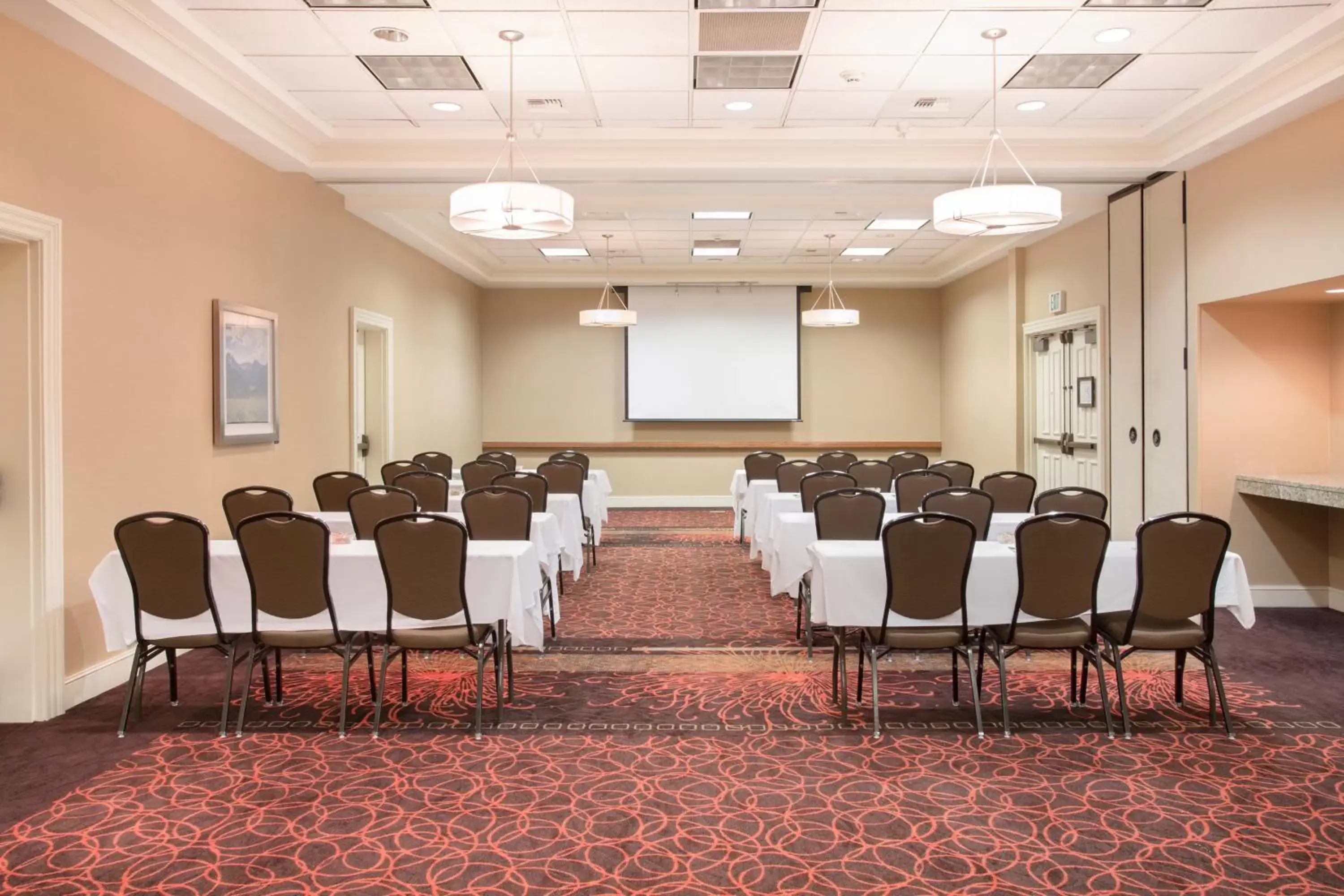 Meeting/conference room in Holiday Inn Colorado Springs - Airport, an IHG Hotel