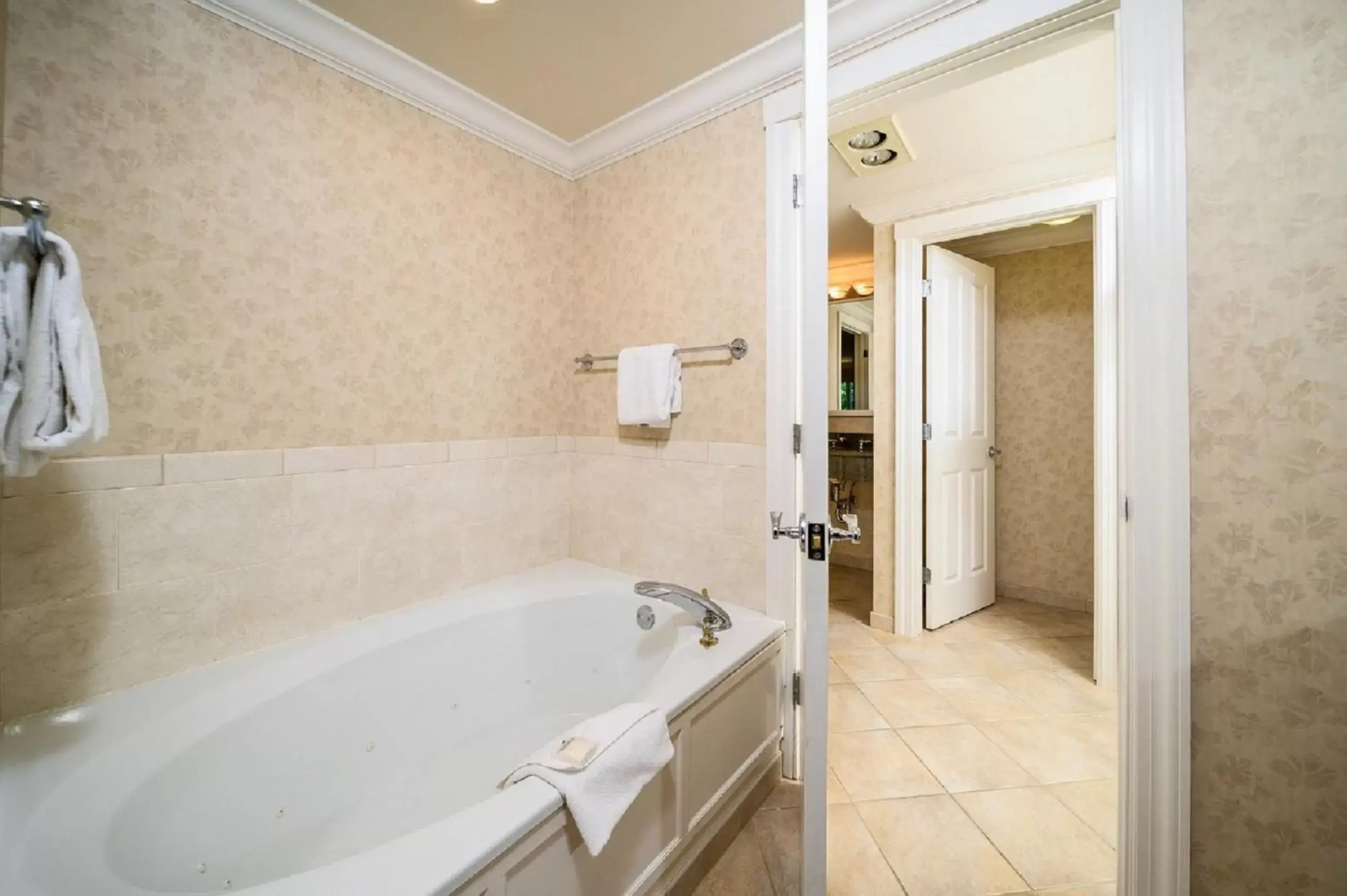 Bathroom in Stoweflake Mountain Resort & Spa