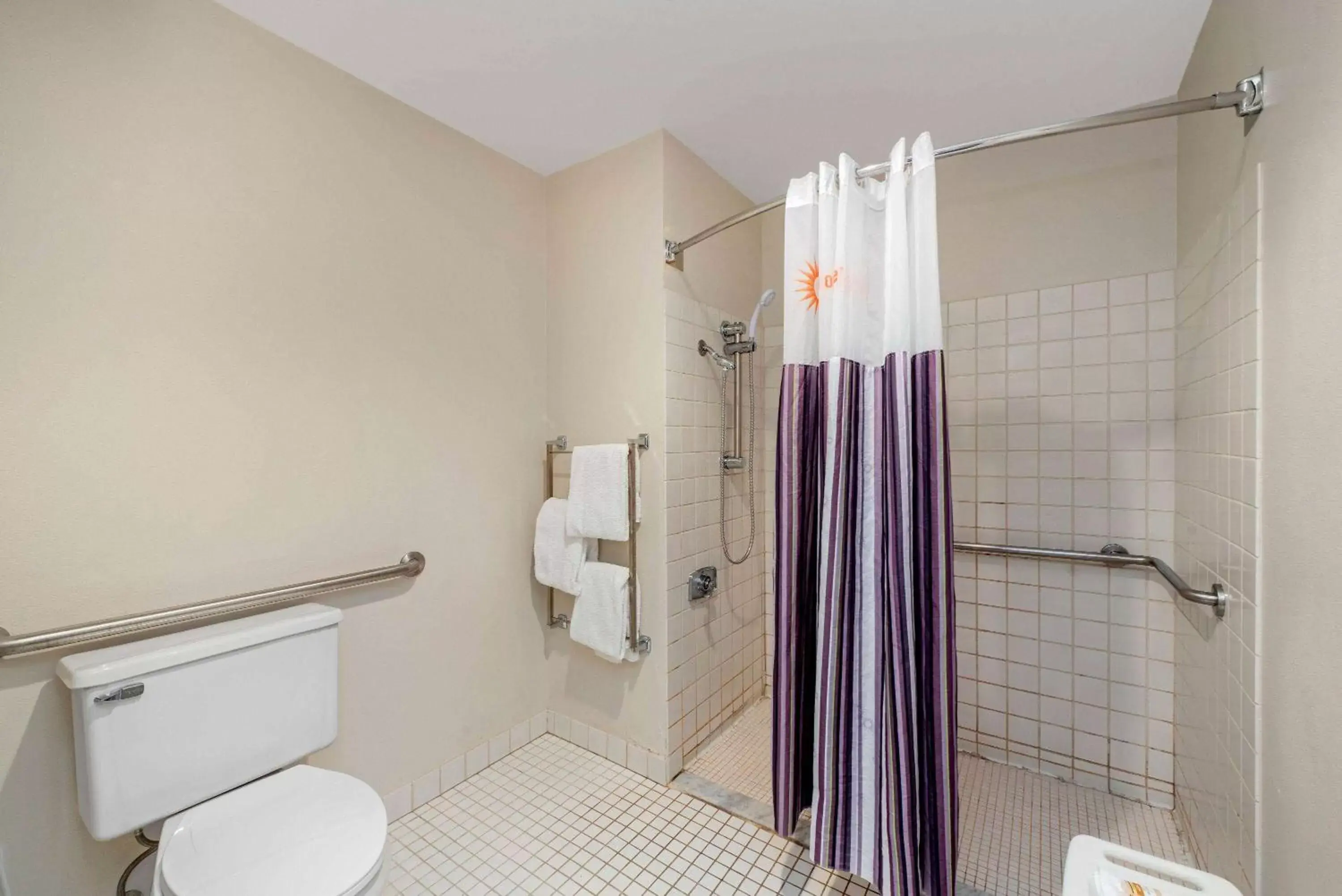 Shower, Bathroom in La Quinta by Wyndham Mansfield OH