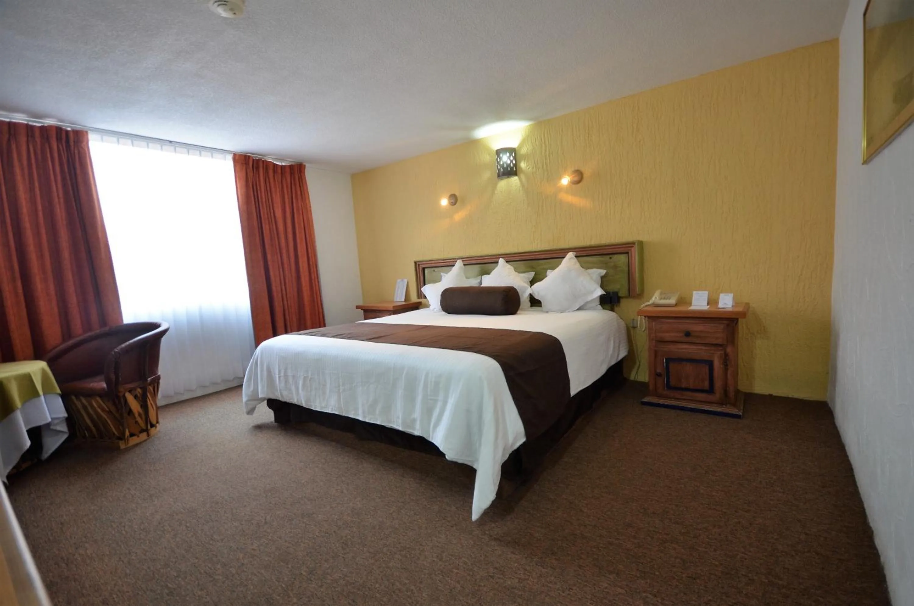 Day, Bed in Howard Johnson by Wyndham Morelia Calle Real