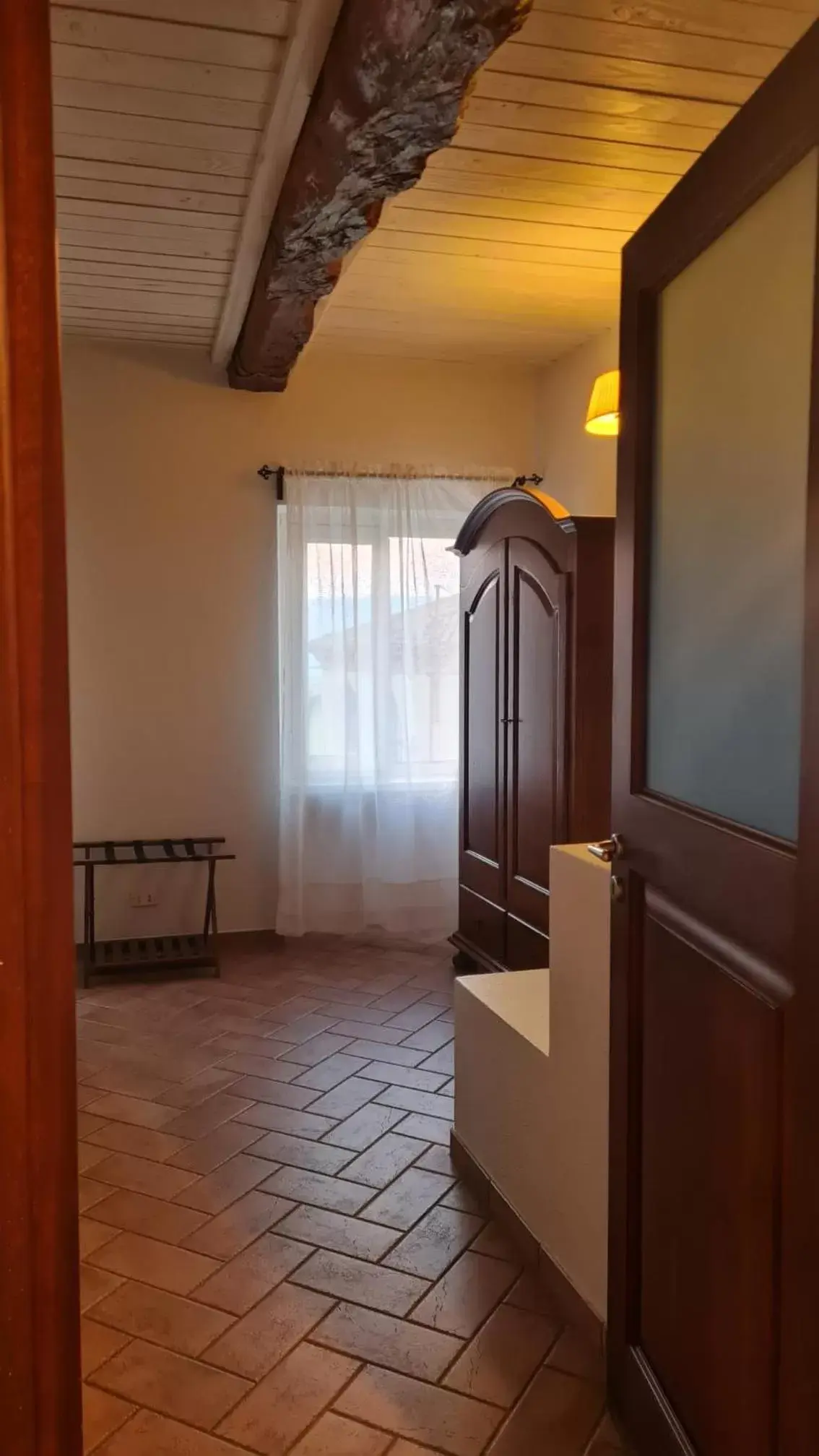 TV/Entertainment Center in CONVINO