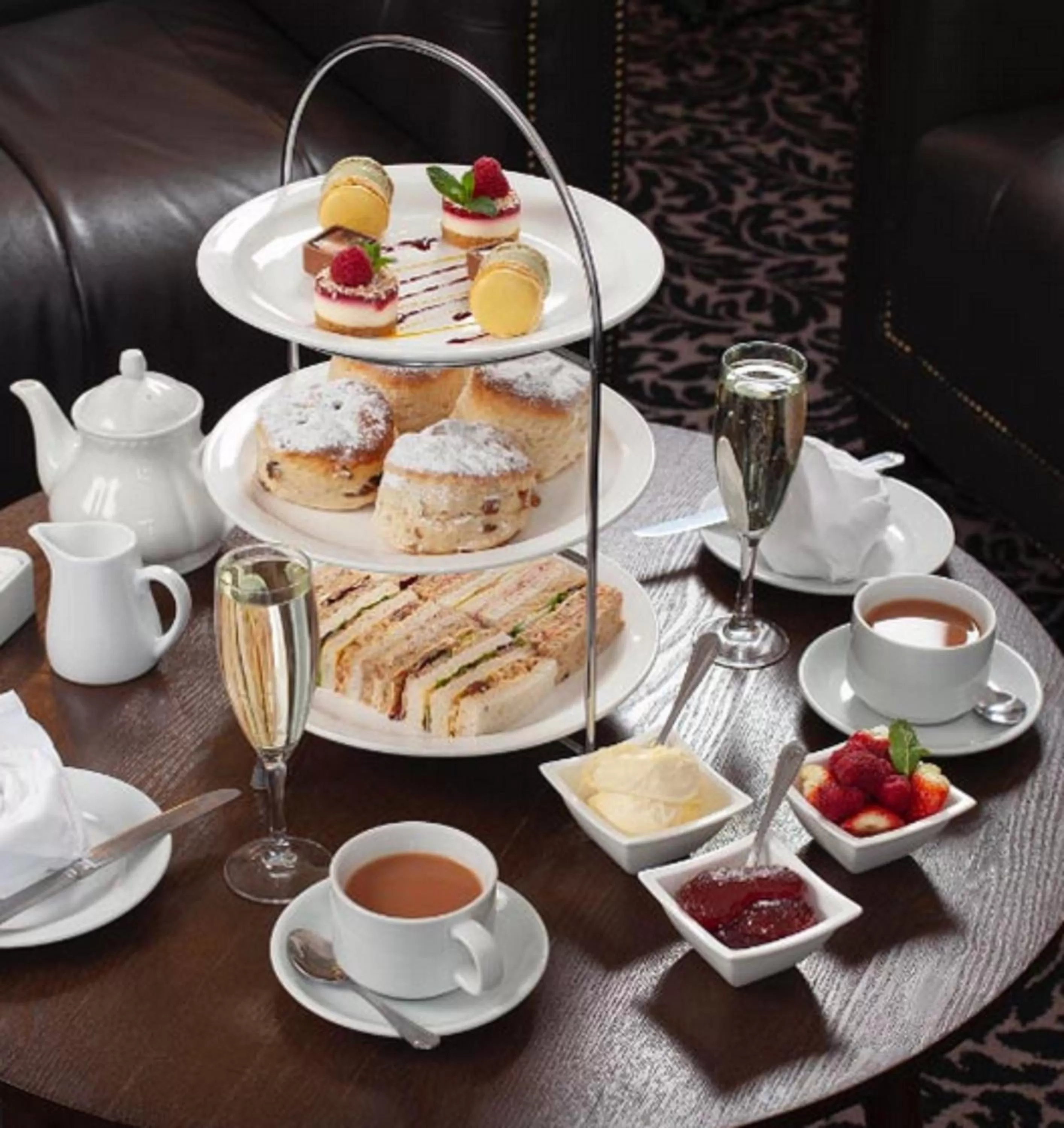 Food and drinks in Elfordleigh Hotel