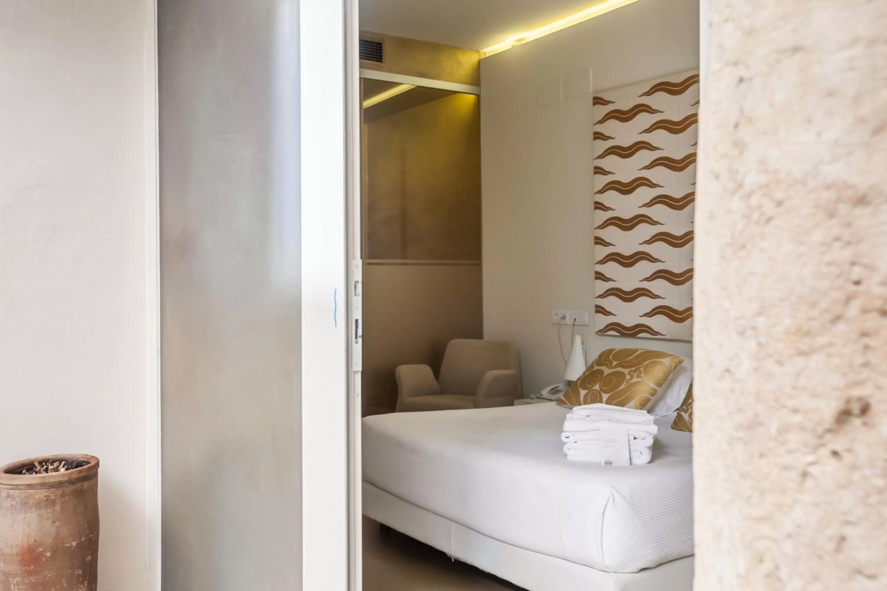  Double Courtyard  Room in Hotel Viento10