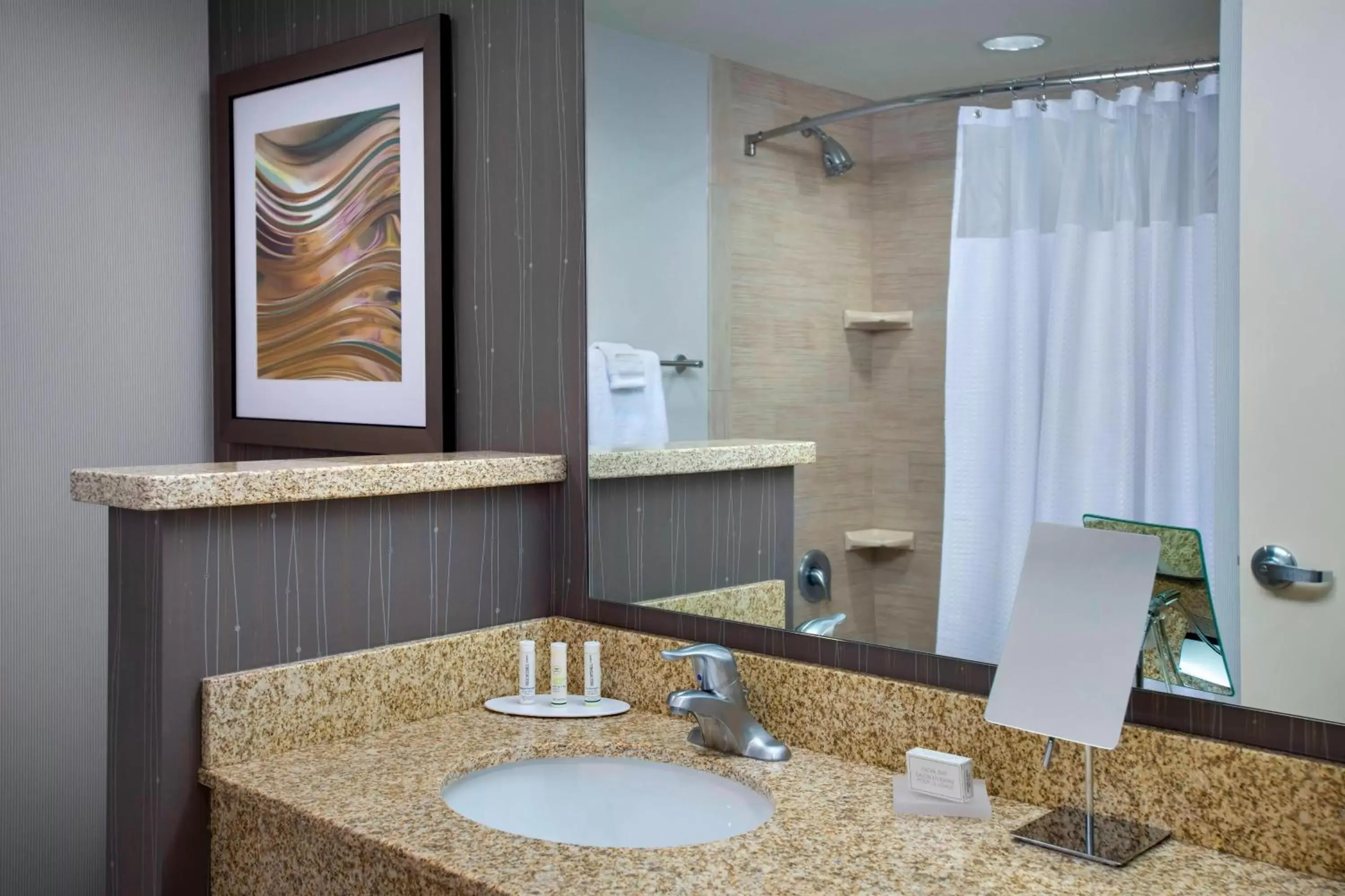 Bathroom in Courtyard by Marriott Philadelphia Lansdale