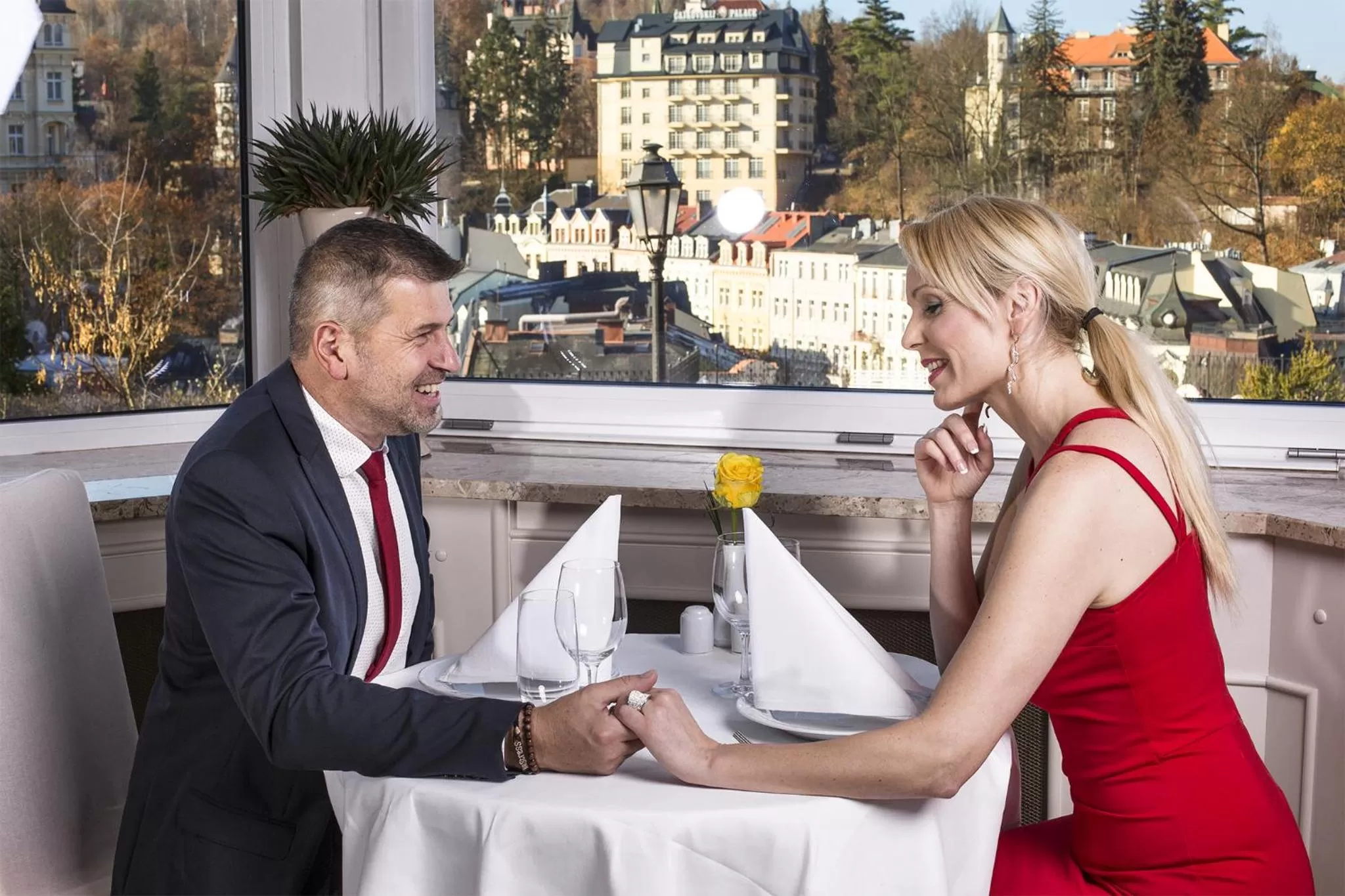 Restaurant/places to eat in Hotel Bristol