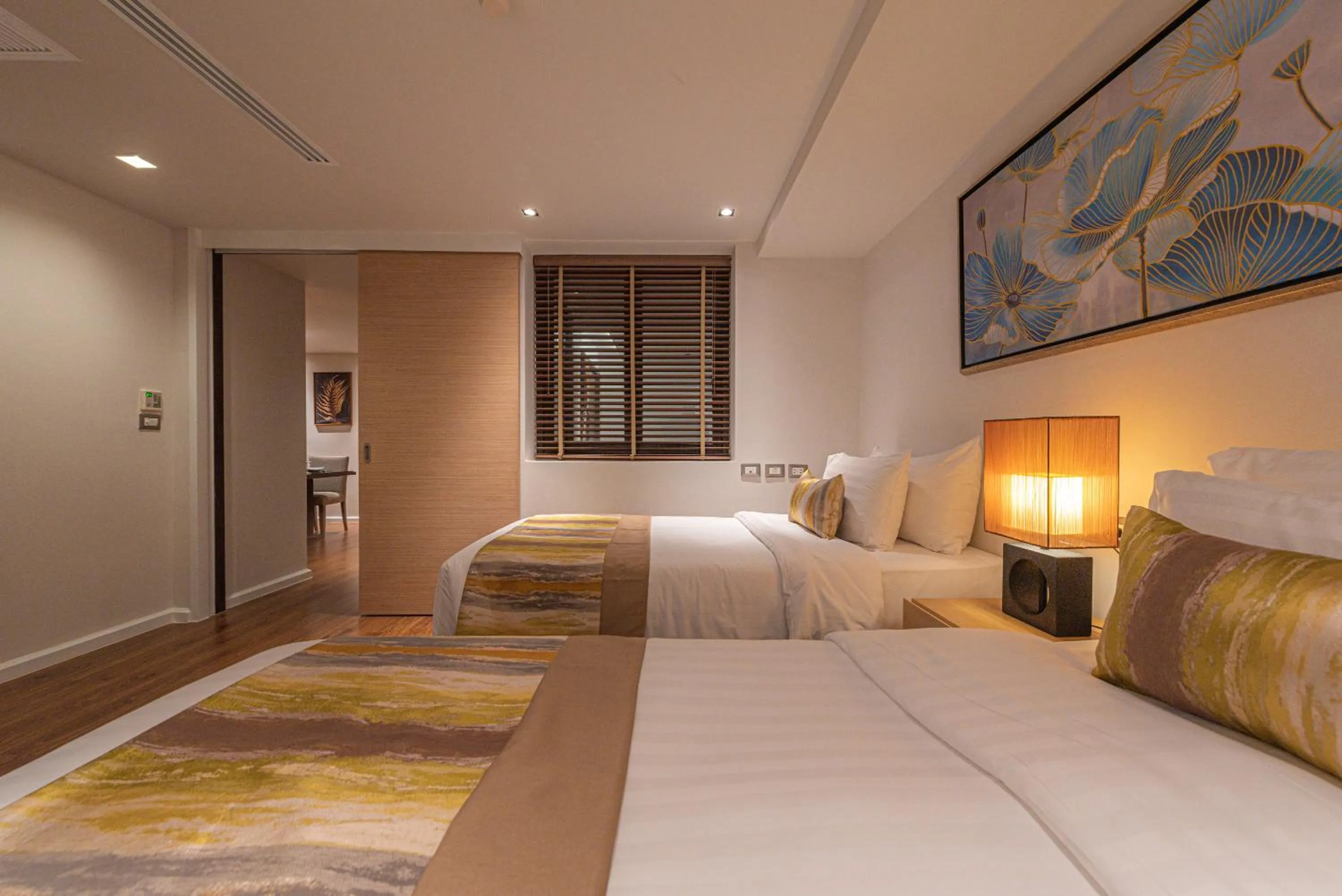 Bedroom, Bed in Summit Windmill Golf Suite Hotel at Suvarnabhumi