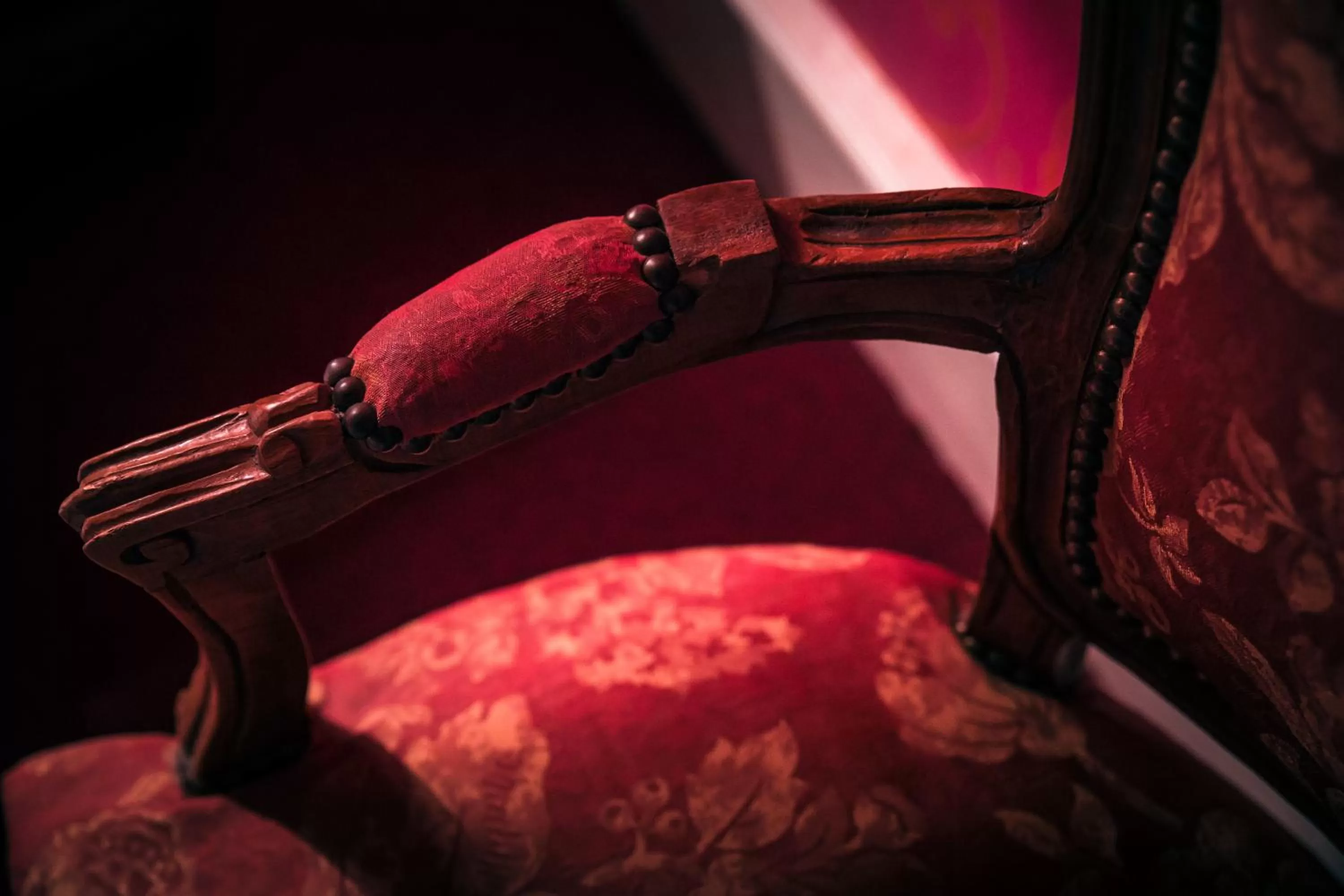 Decorative detail in Hôtel des Deux Clefs