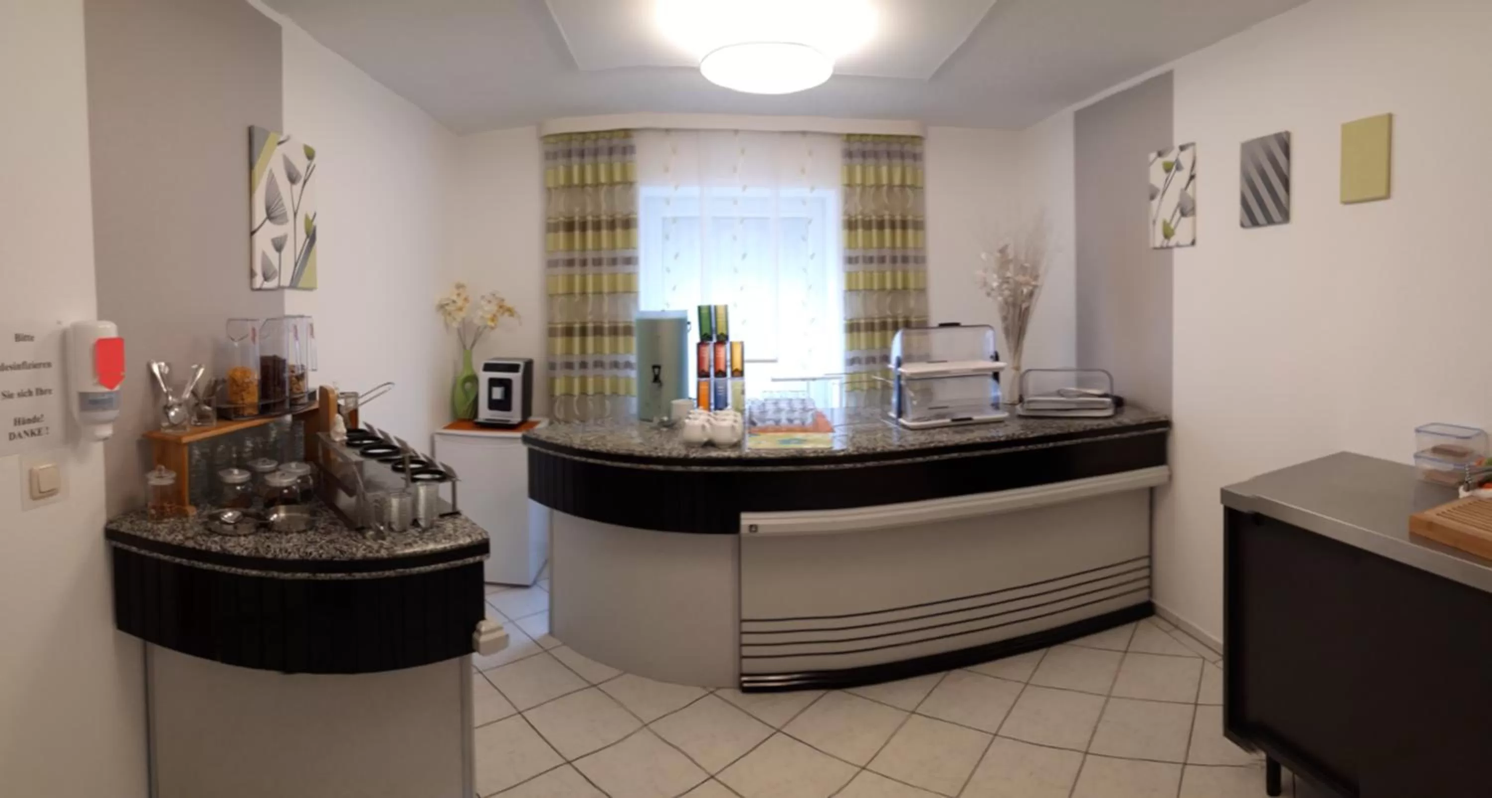 Breakfast in Hotel Asterra