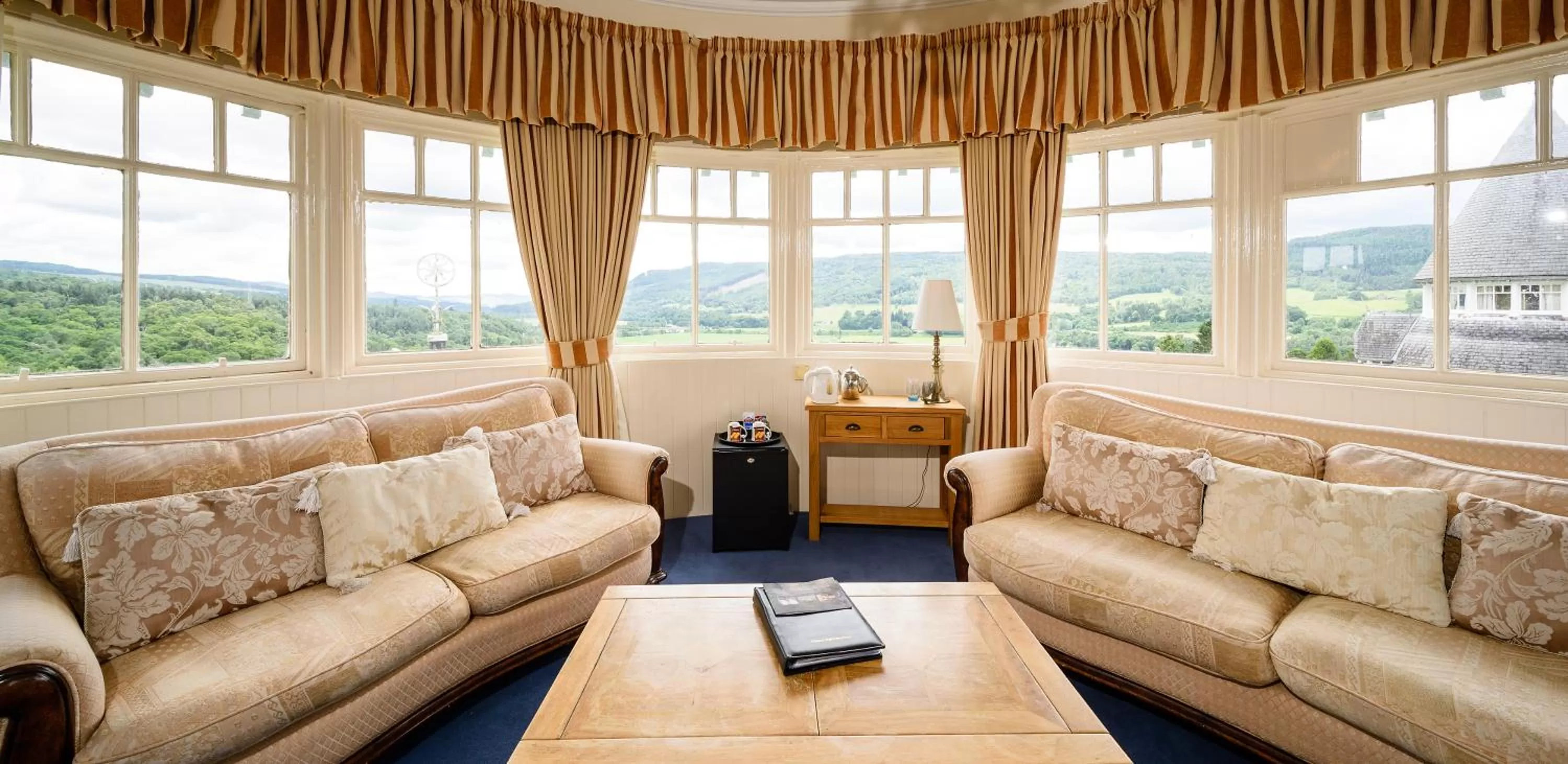 Seating area in The Atholl Palace