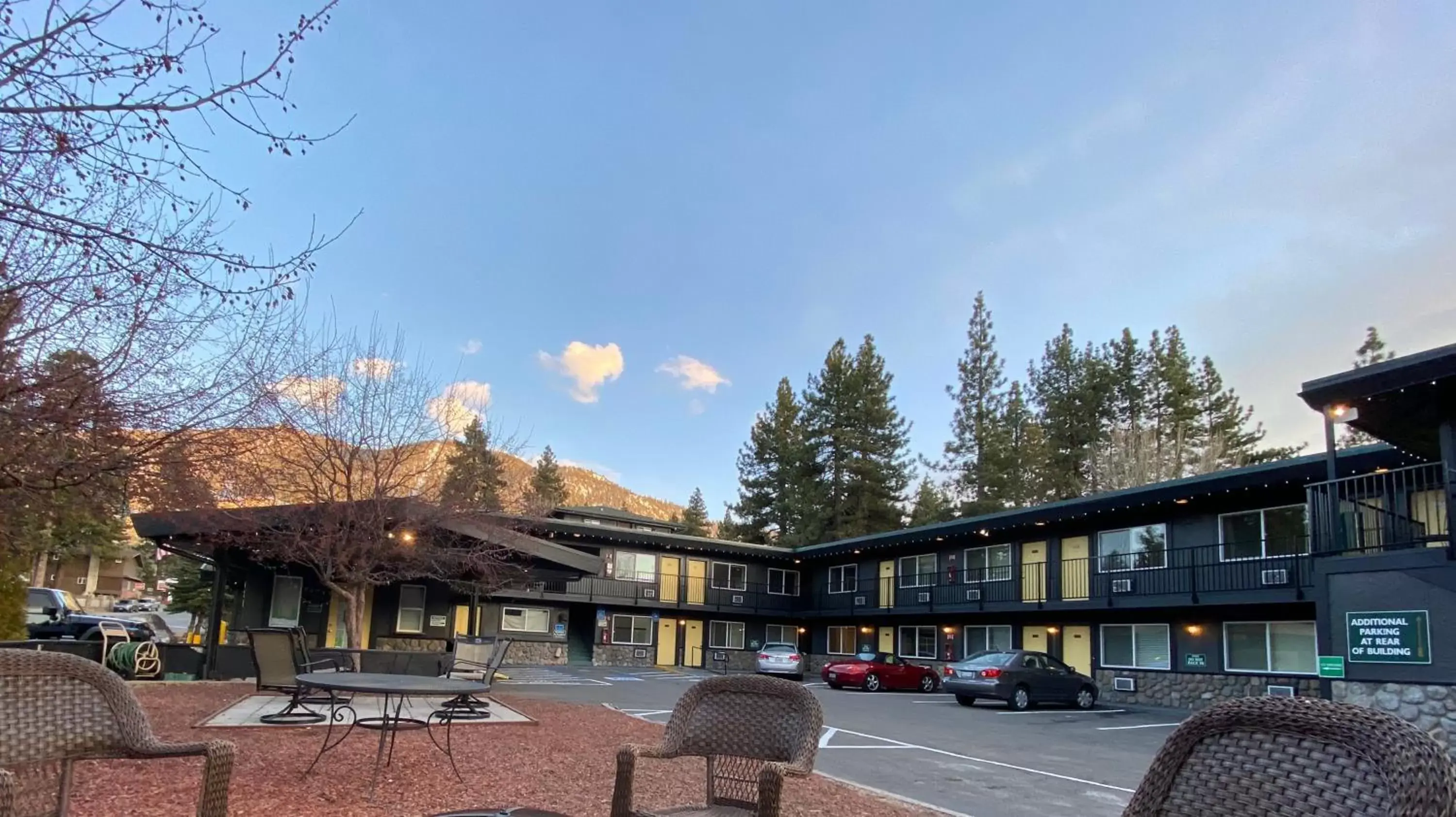 Property building in Secrets Inn Lake Tahoe Property building in Secrets Inn Lake Tahoe