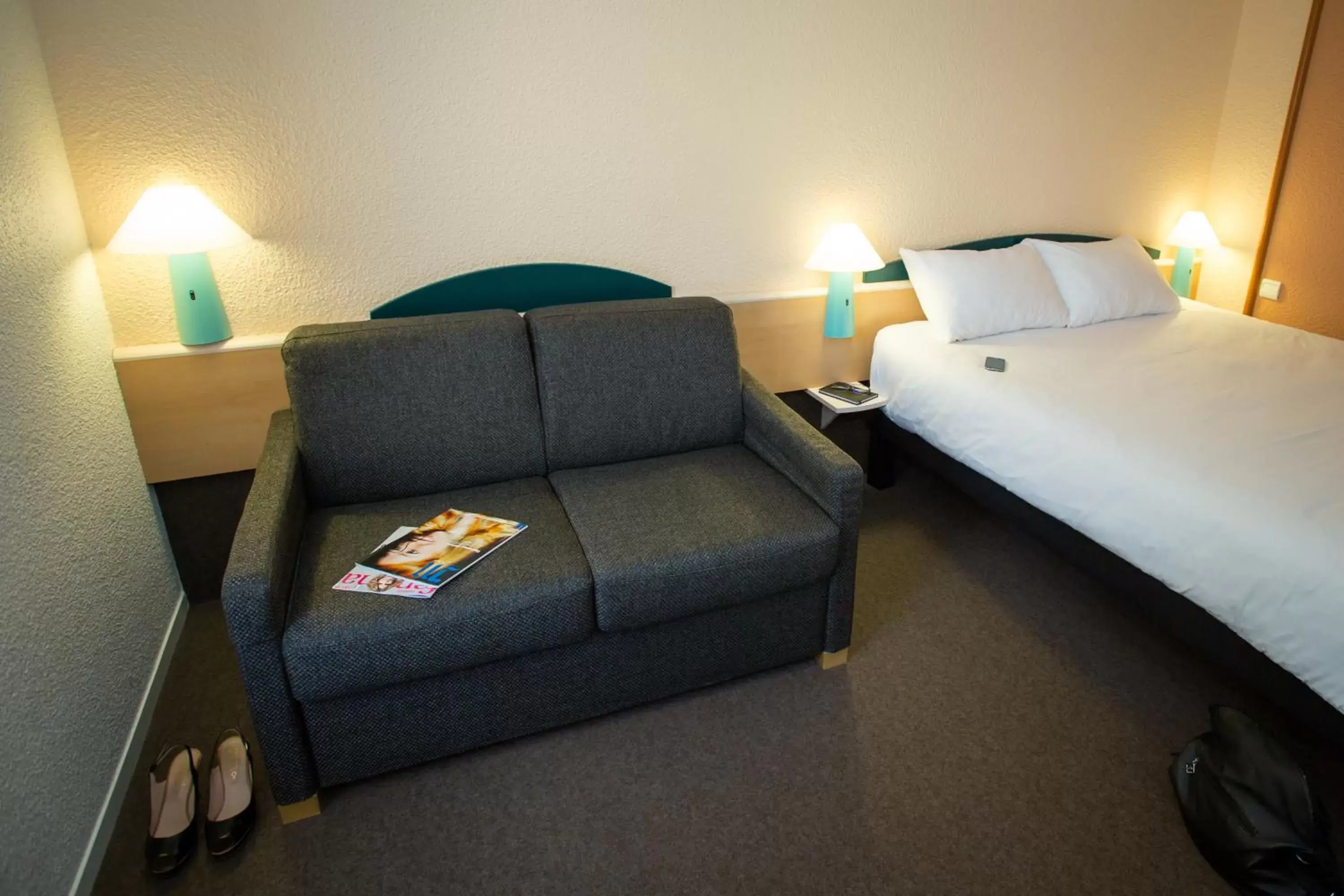 Bedroom, Seating Area in ibis Perpignan Nord Rivesaltes