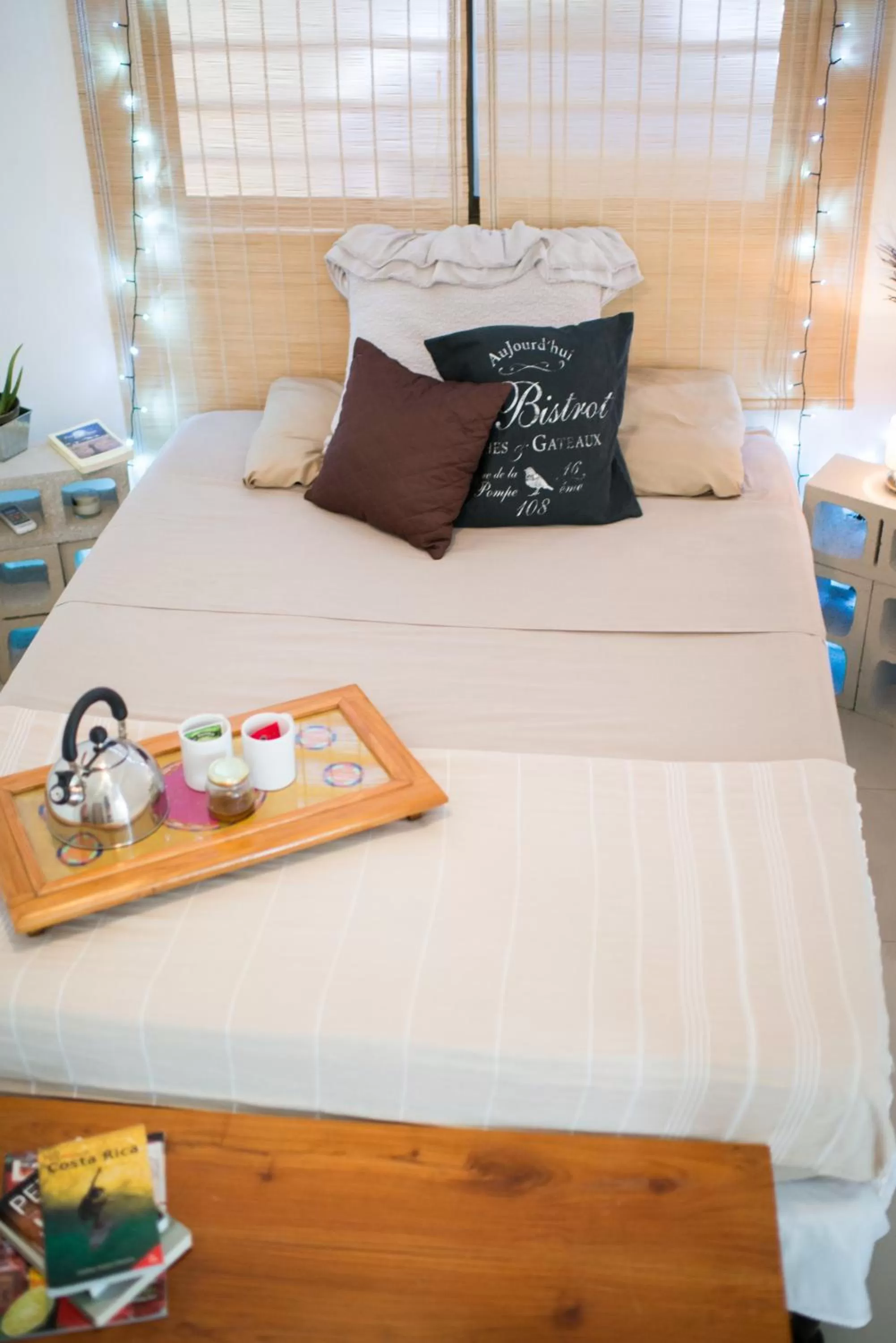 Property building, Bed in Tamarindo Sunshine