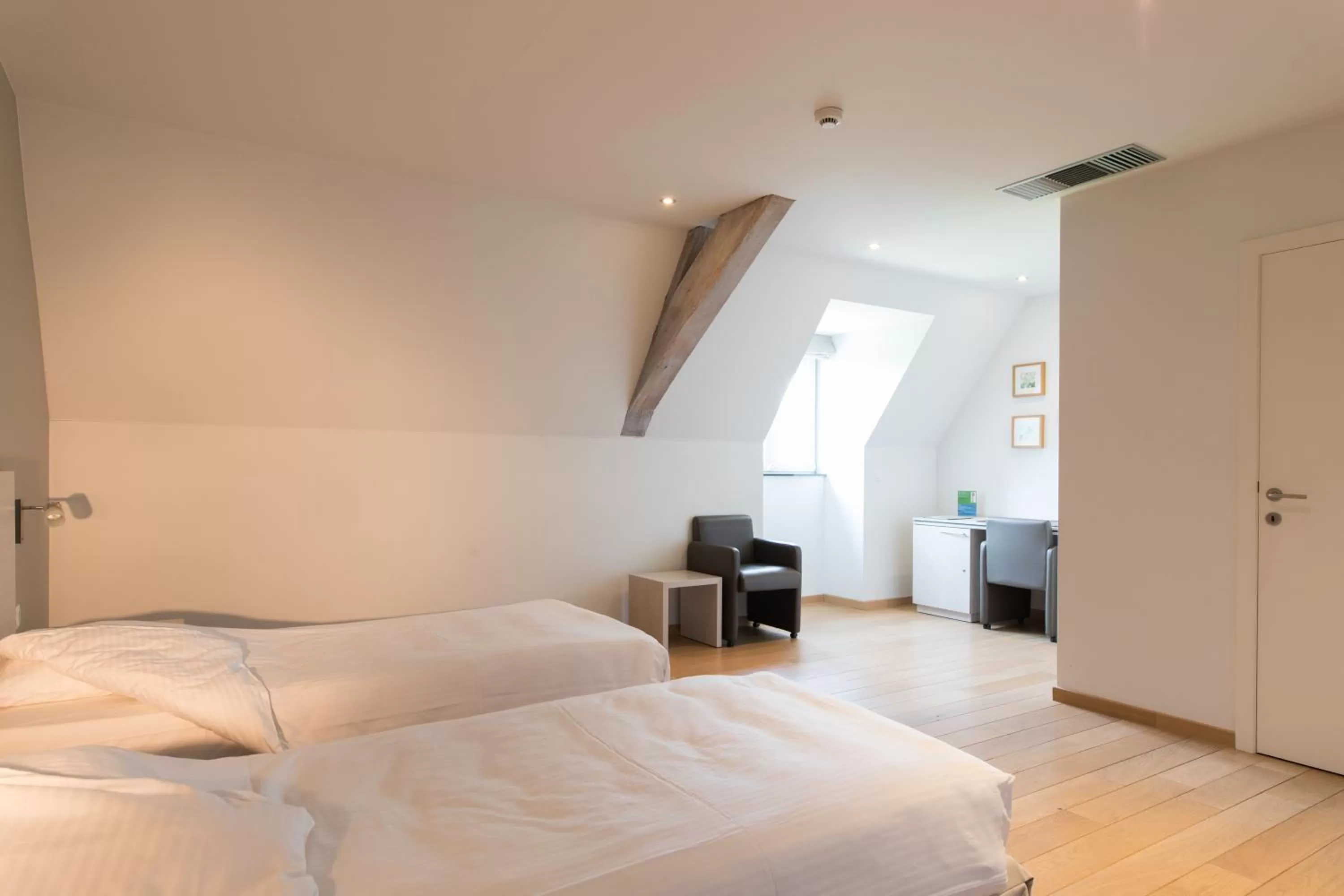 Photo of the whole room, Bed in Het Rustpunt