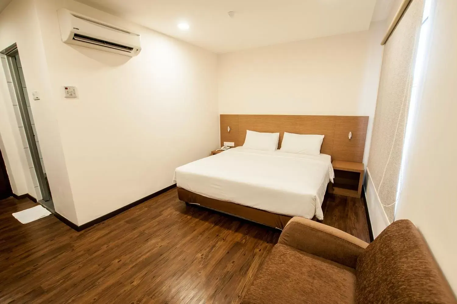 Bedroom, Bed in Nagoya Inn Hotel