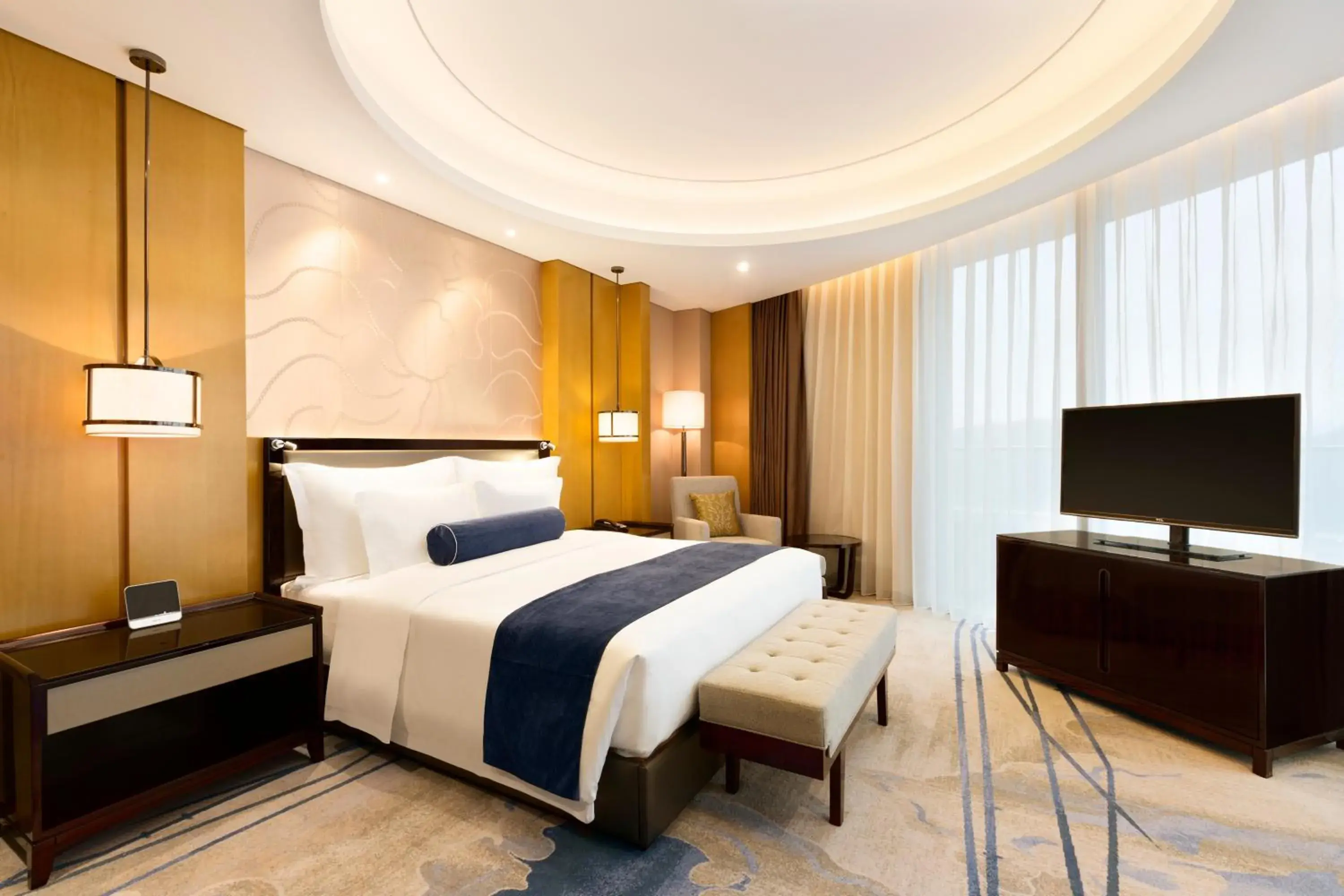 Photo of the whole room, Bed in Wyndham Chongqing Yuelai