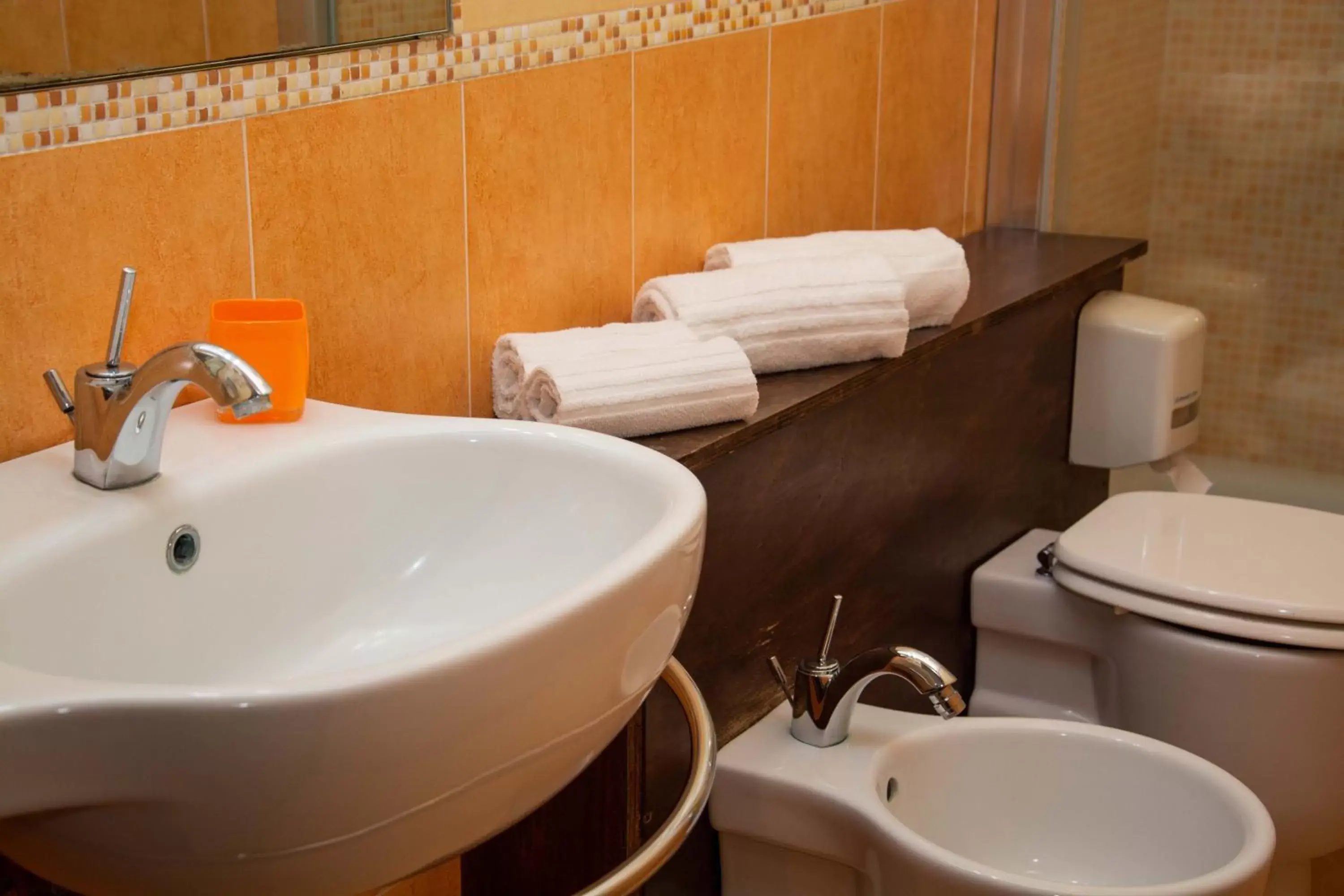 Bathroom in La Collegiata Guest House