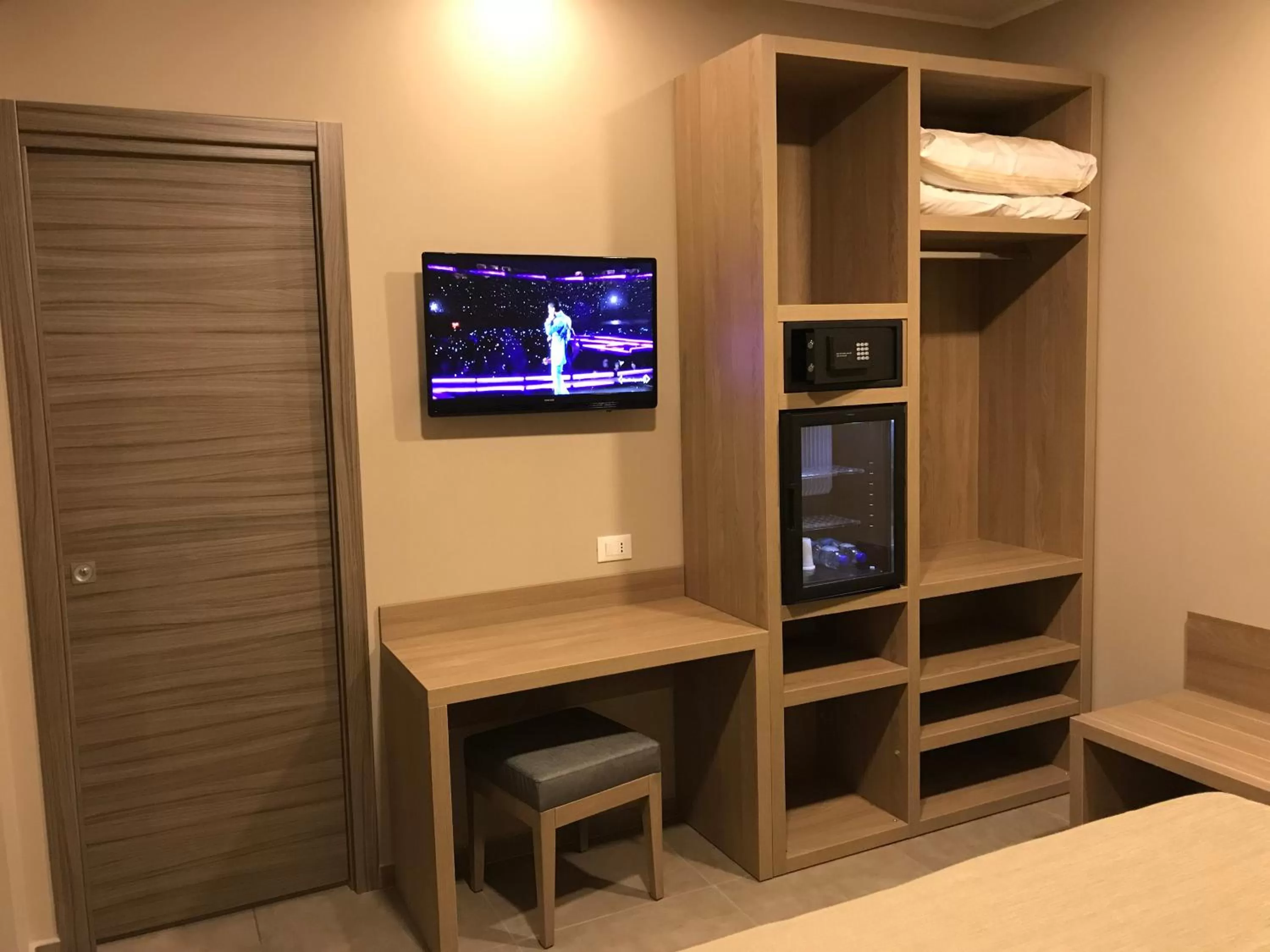 Photo of the whole room, Bed in Hotel Smeraldo