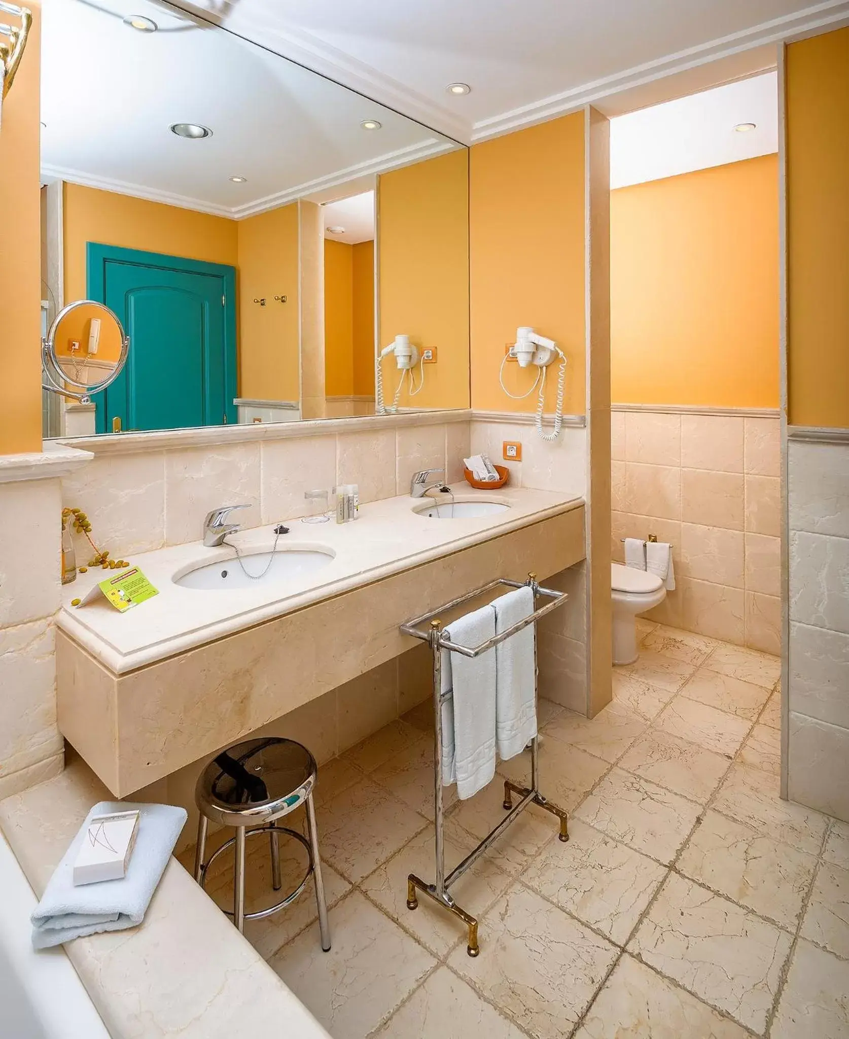 Bathroom in Hotel Alicante Golf