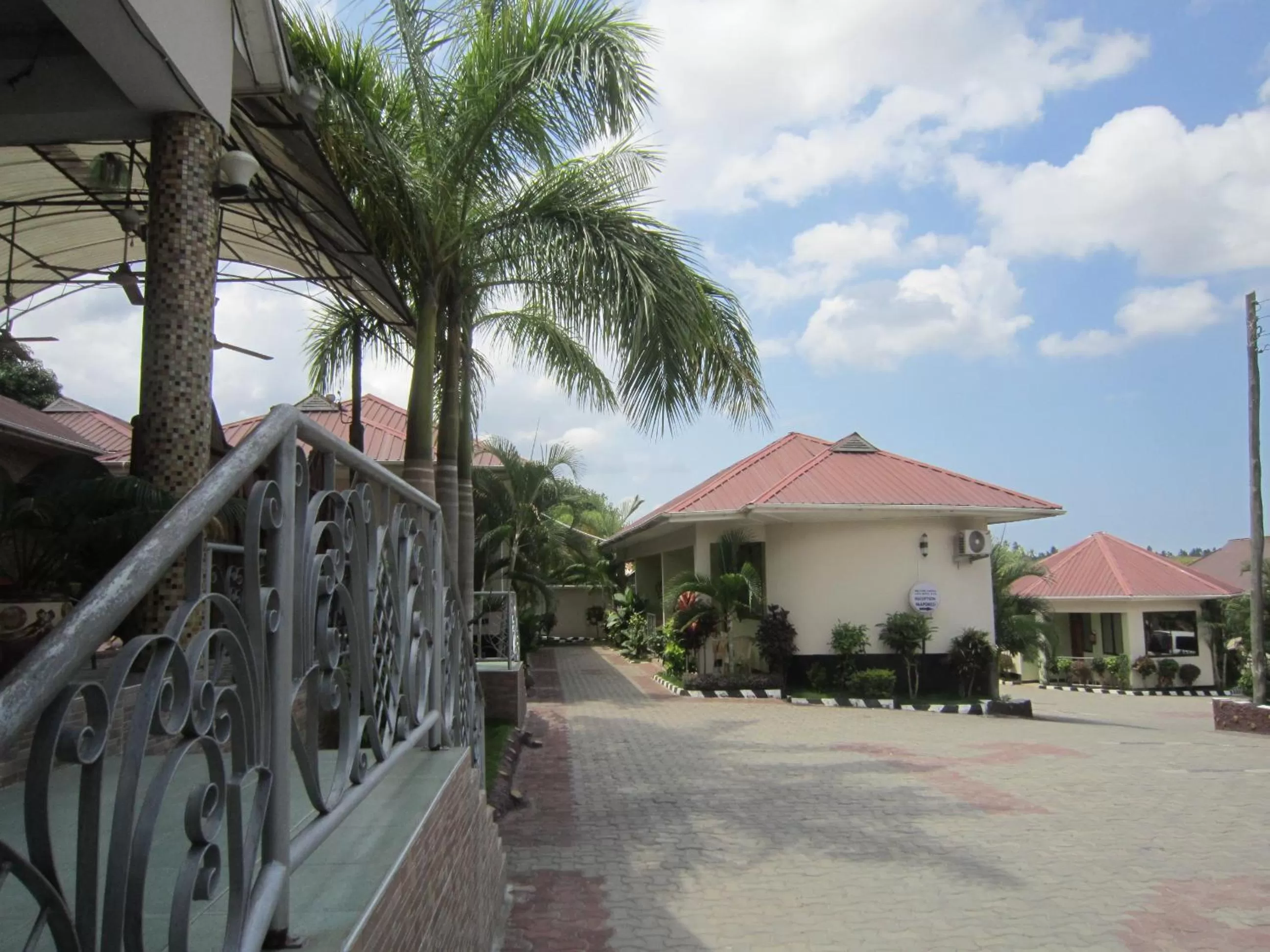 Property building in Jakicha Motel