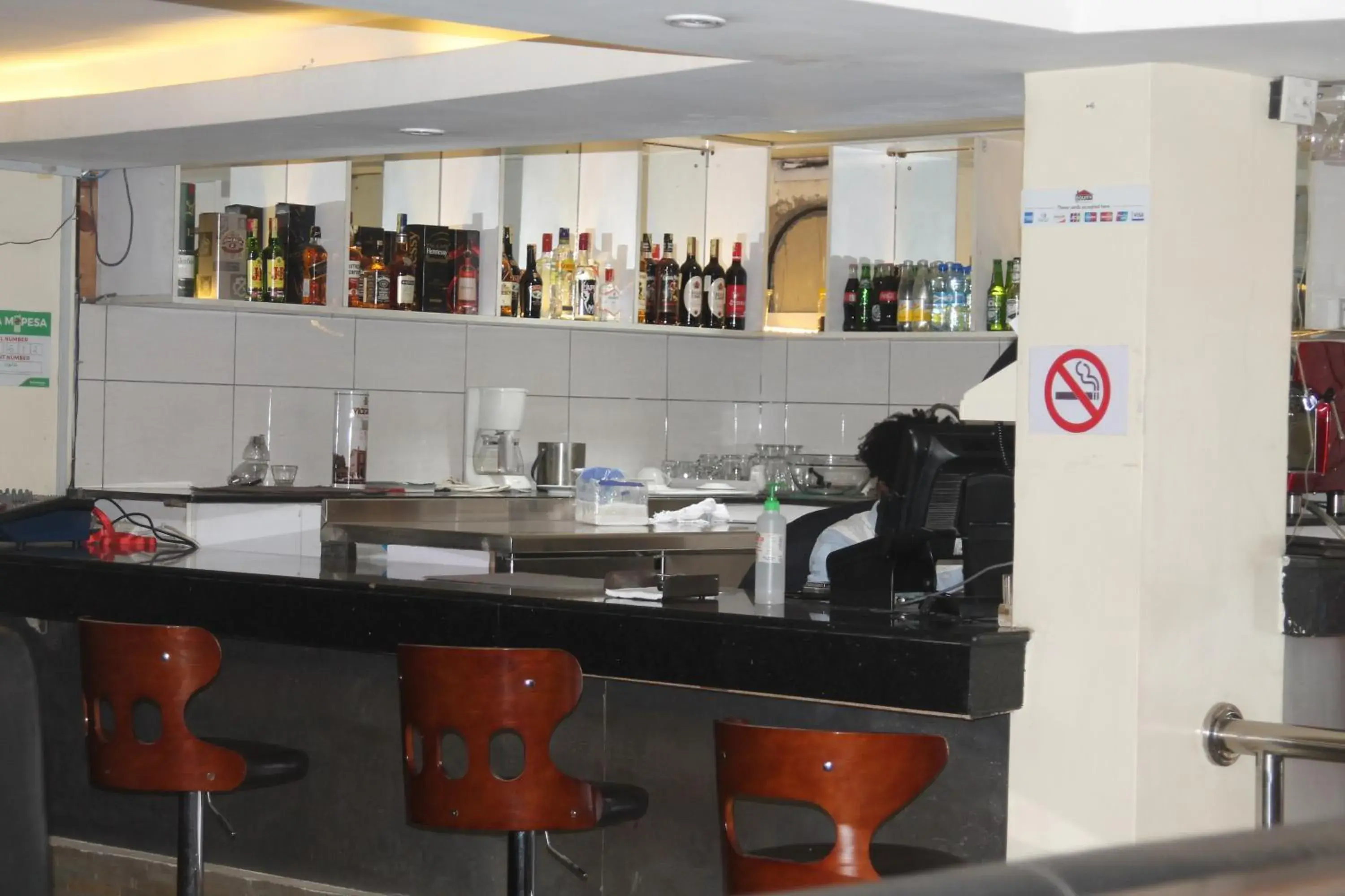 Lounge or bar, Lounge/Bar in Airport Landing Hotel