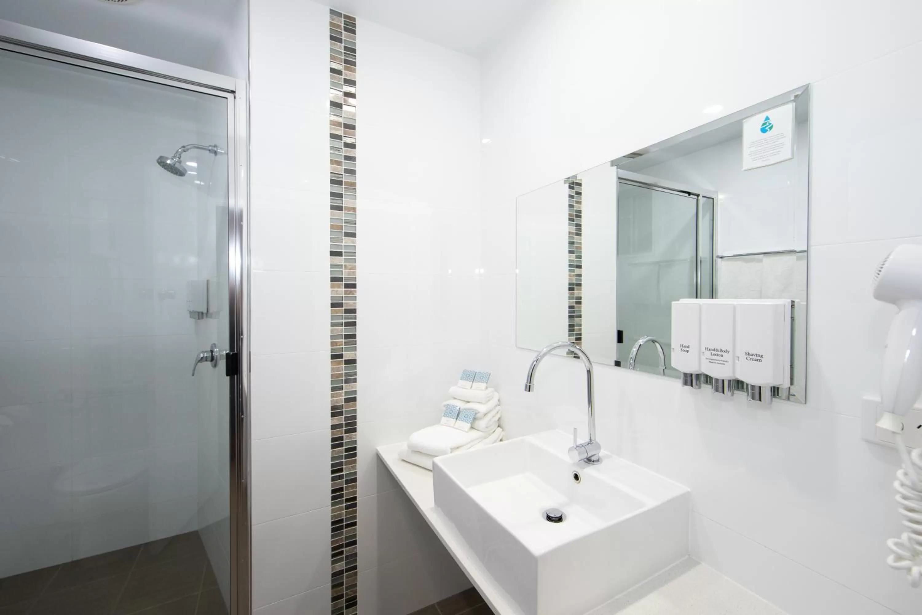 Shower in New England Motor Lodge