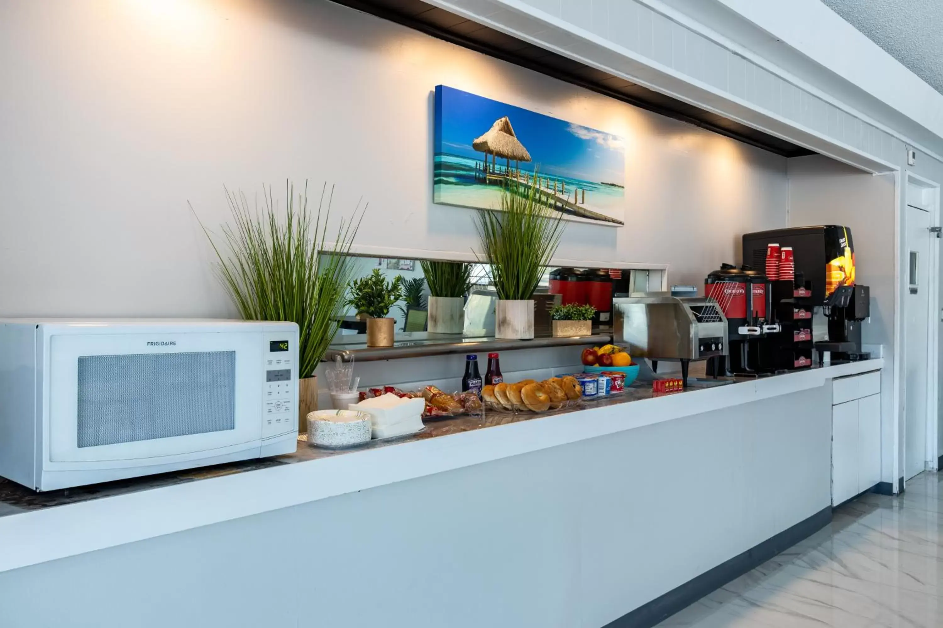 Breakfast in Baymont by Wyndham Altamonte Springs Breakfast in Baymont by Wyndham Altamonte Springs