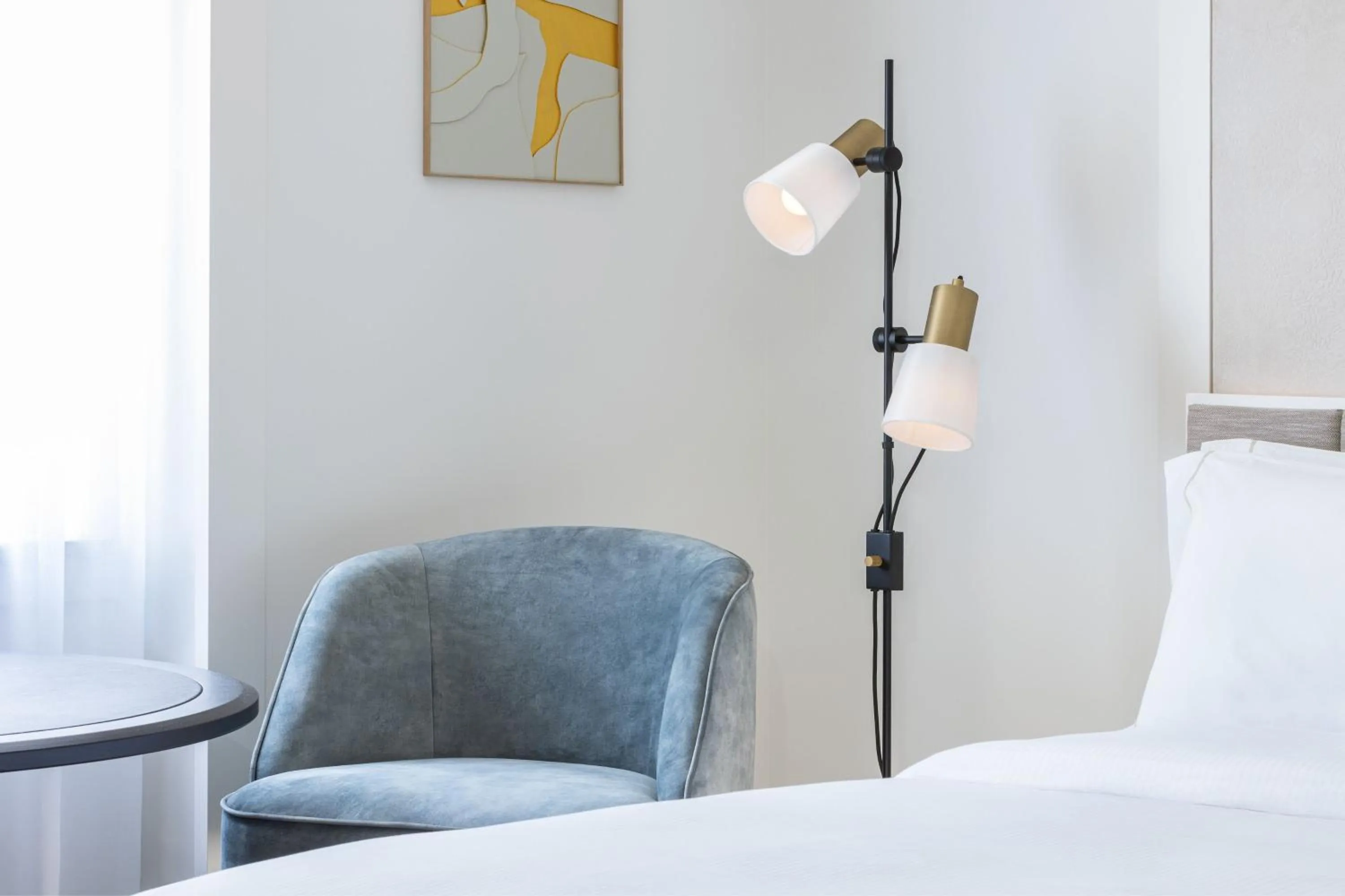 Photo of the whole room, Bed in The Westin Grand Frankfurt