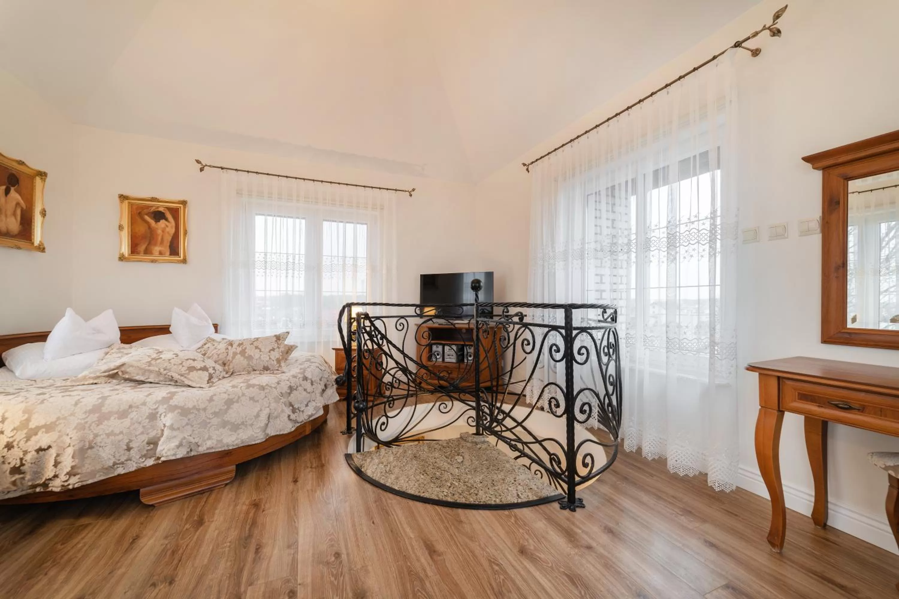 TV and multimedia, Bed in Pensjonat & Restauracja Admirał